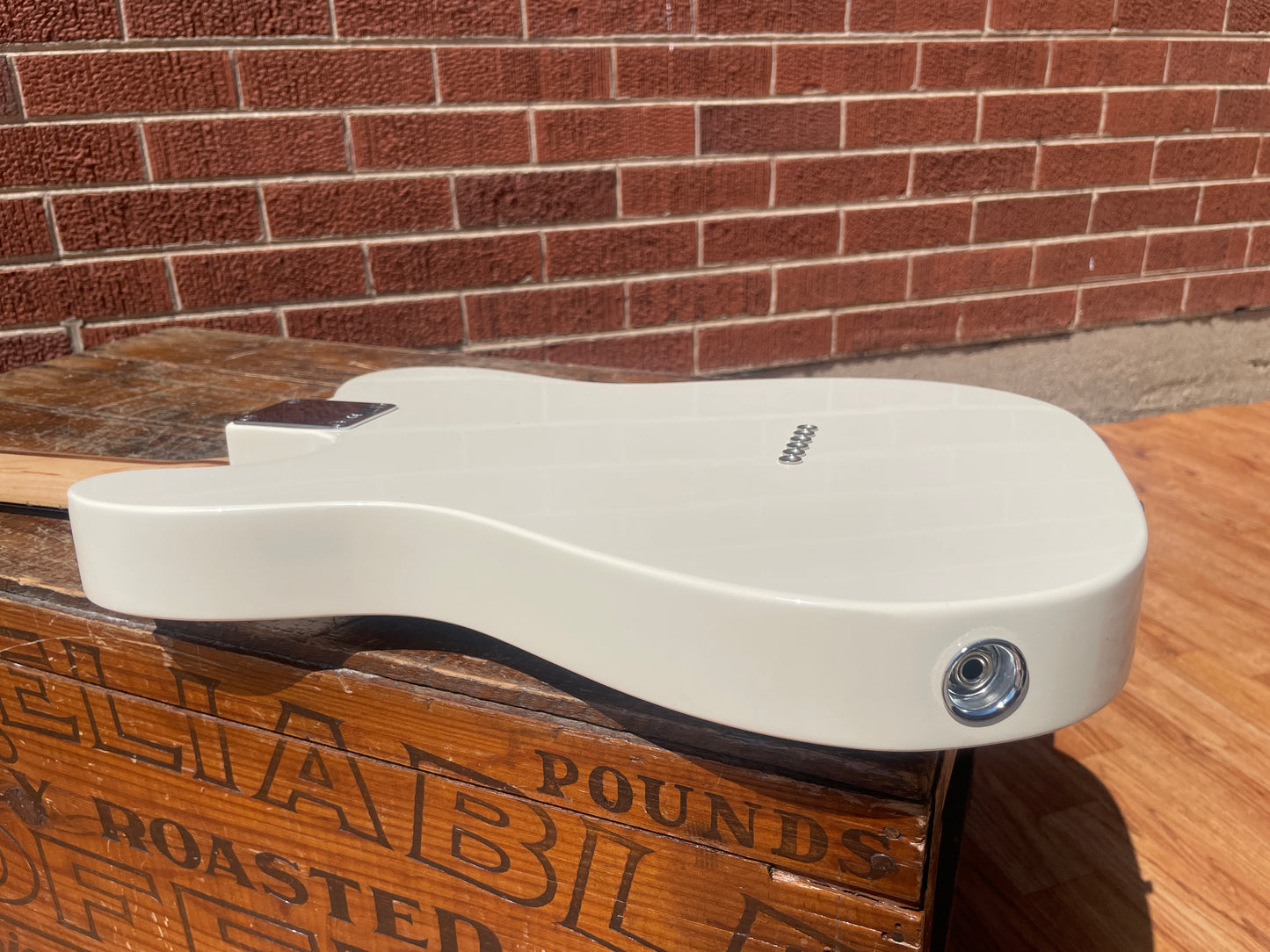 2015 Fender Standard Telecaster Electric Guitar Arctic White MIM