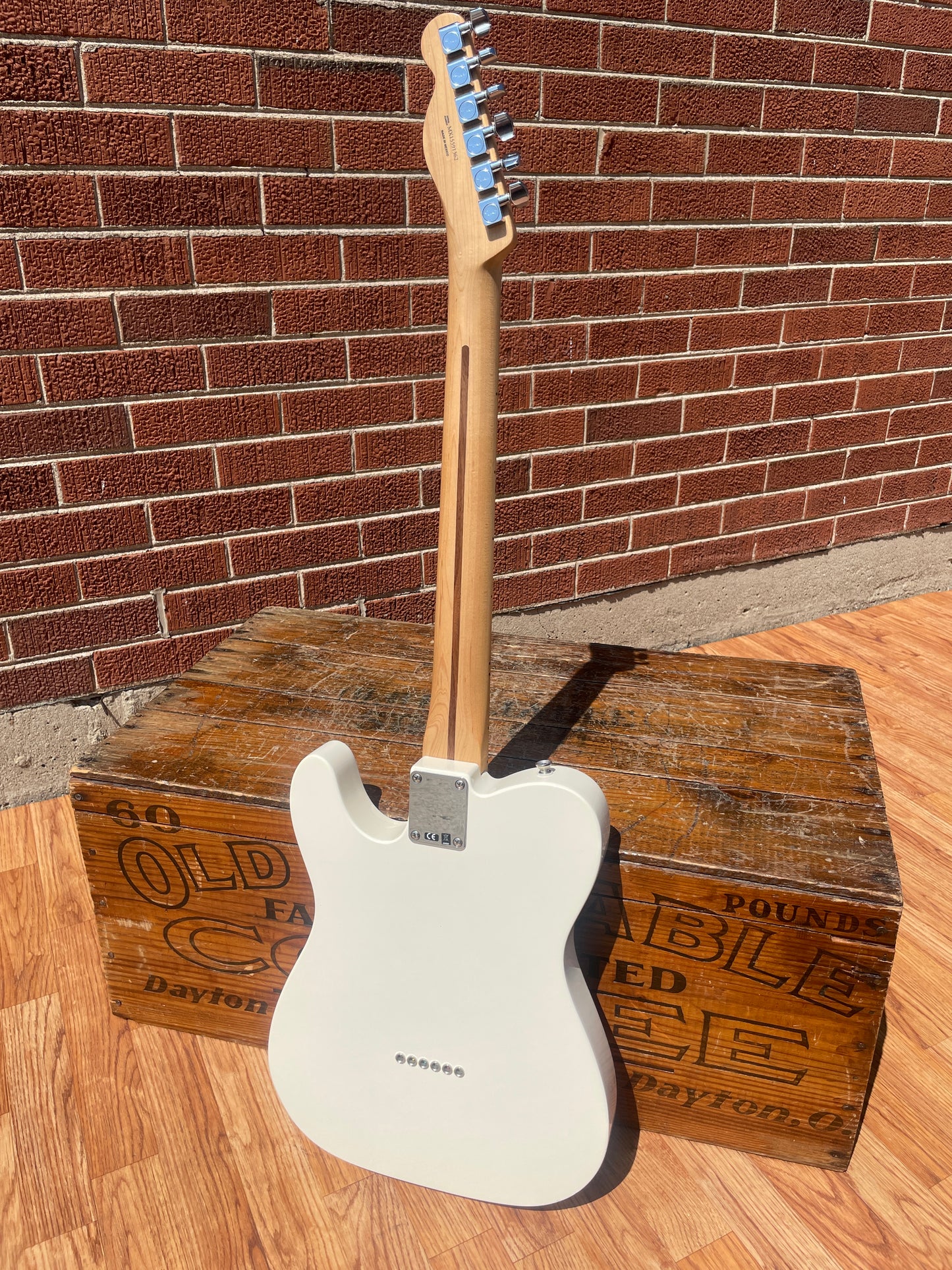 2015 Fender Standard Telecaster Electric Guitar Arctic White MIM
