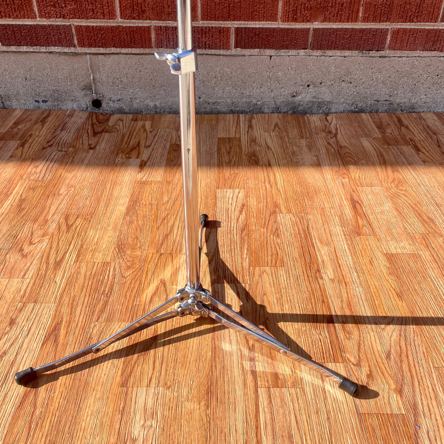 1960s Ludwig 1400 Straight Flat Base Cymbal Stand Round Tilter