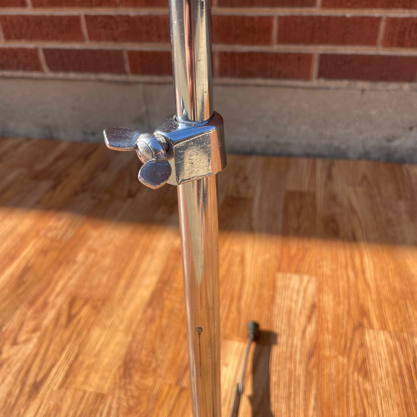 1960s Ludwig 1400 Straight Flat Base Cymbal Stand Round Tilter