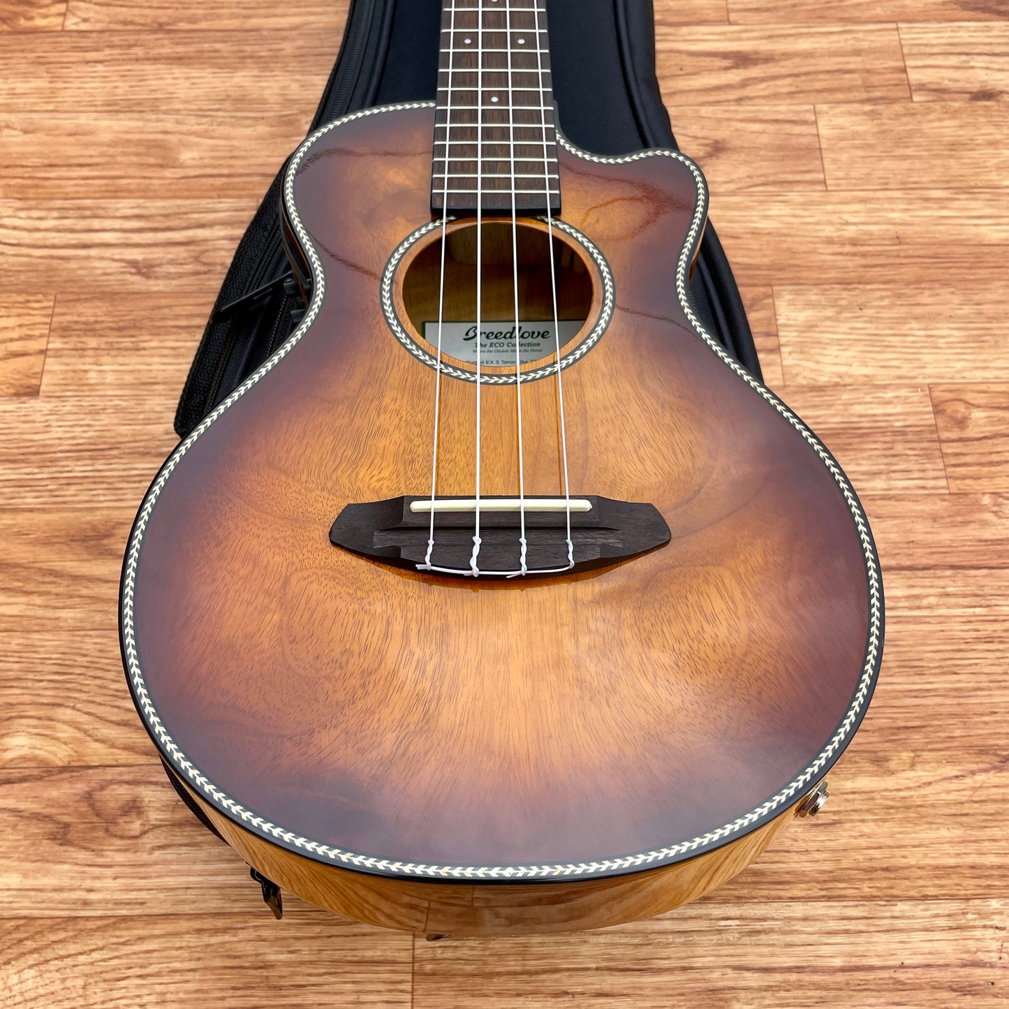 Breedlove Pursuit Exotic CE Myrtlewood Tenor Ukulele Acoustic-Electric Cinnamon Burst w/ Gig Bag