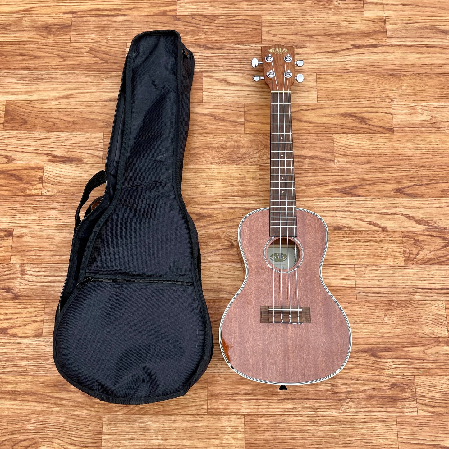 Kala KA-CG Mahogany Concert Ukulele w/ Gig Bag
