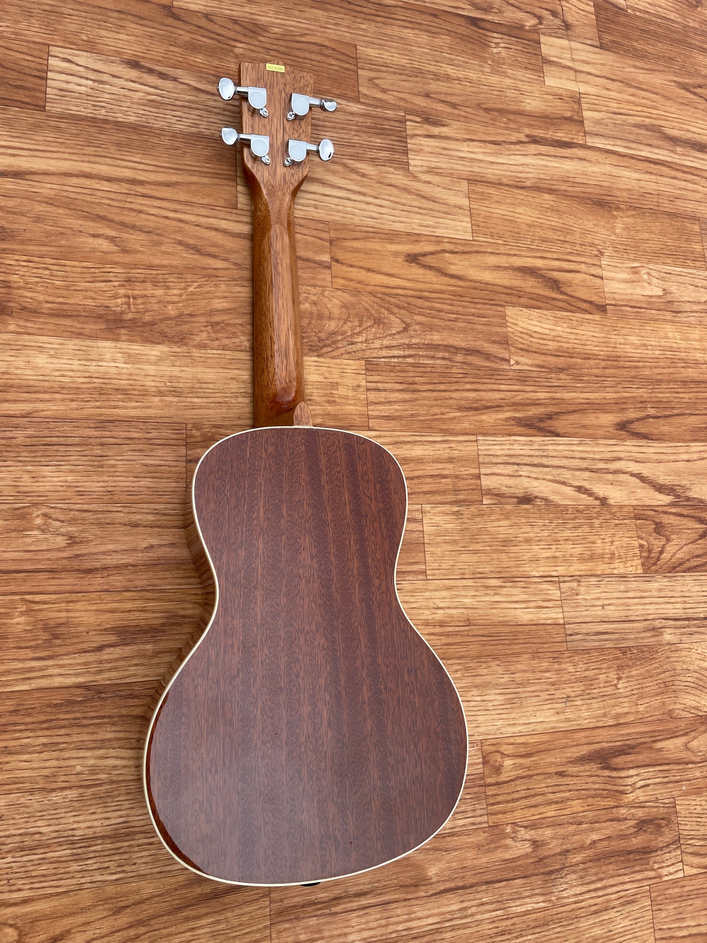 Kala KA-CG Mahogany Concert Ukulele w/ Gig Bag
