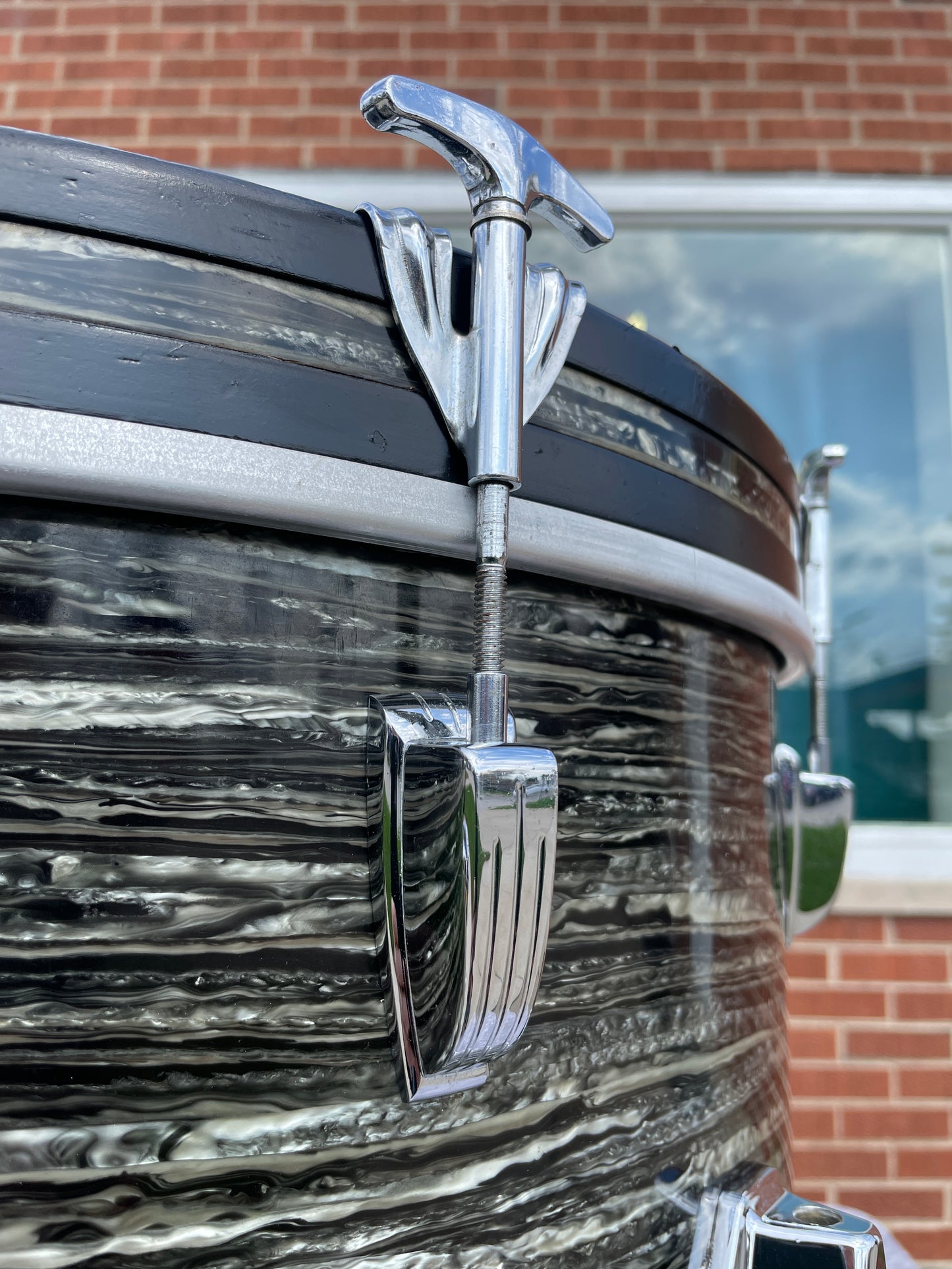 1968 Ludwig Down Beat 14x20 Bass Drum Oyster Black Pearl