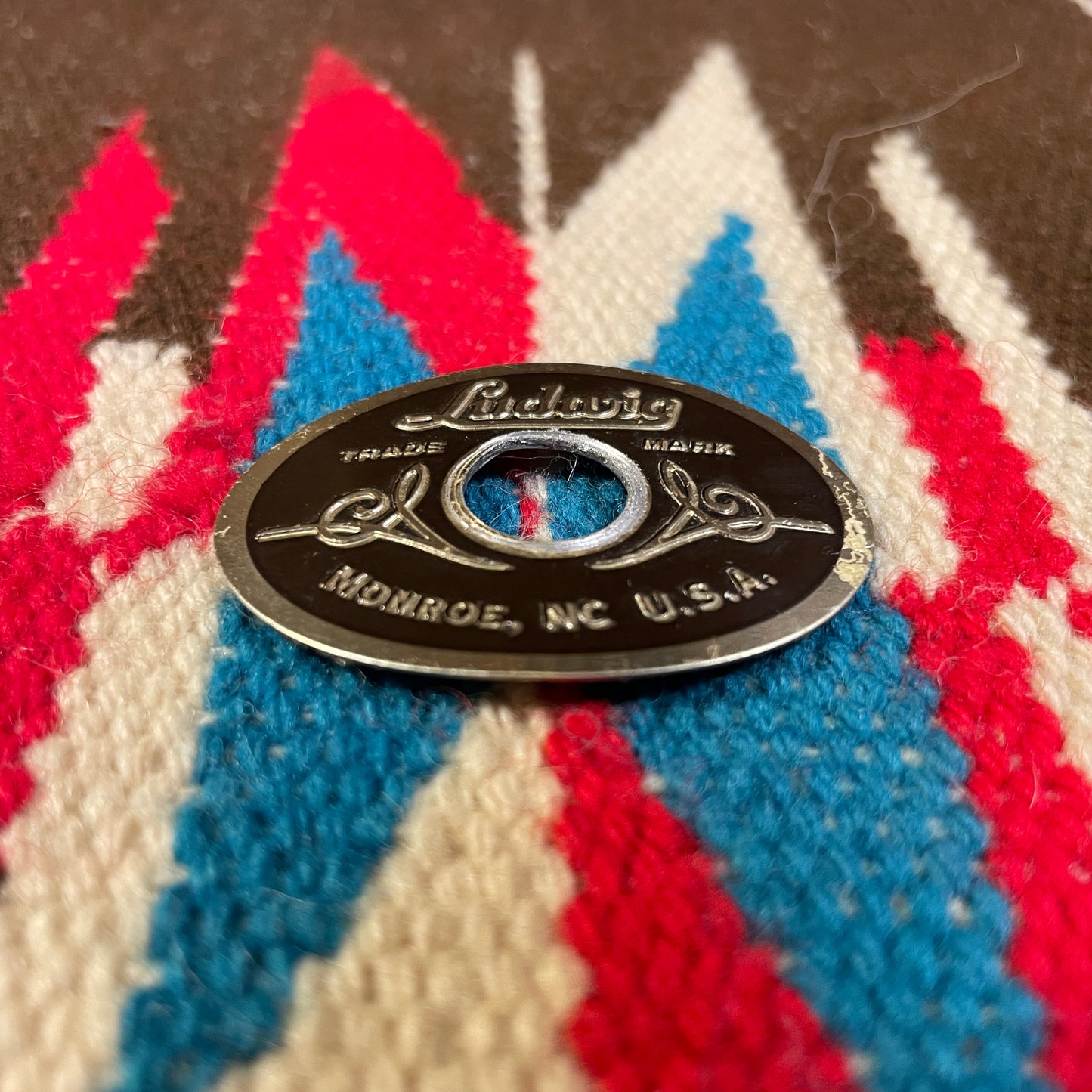 Ludwig Classic Maple Exotic Oval Monroe Badge Replacement