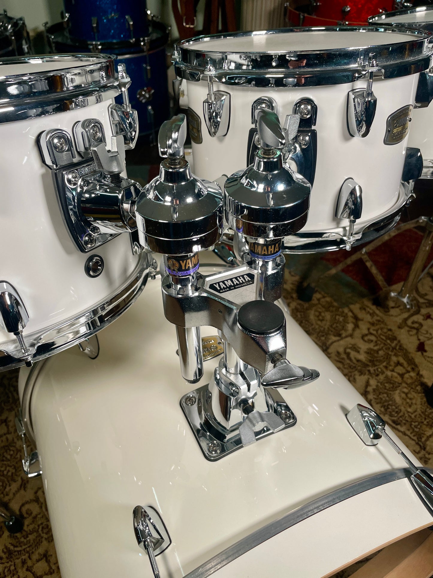 Yamaha Stage Custom Birch 5pc Drum Set Classic White 18/8/10/12/14
