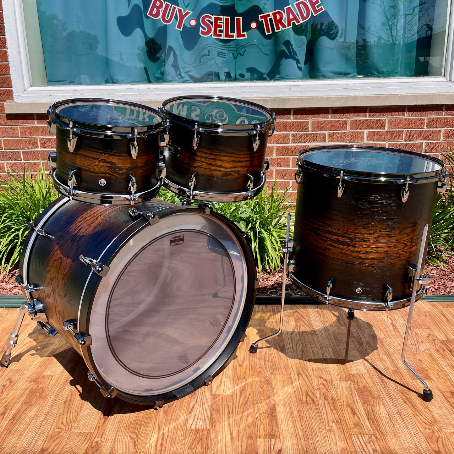 Yamaha Live Custom Hybrid Oak Drum Set UZU Earth Sunburst 22/10/12/16