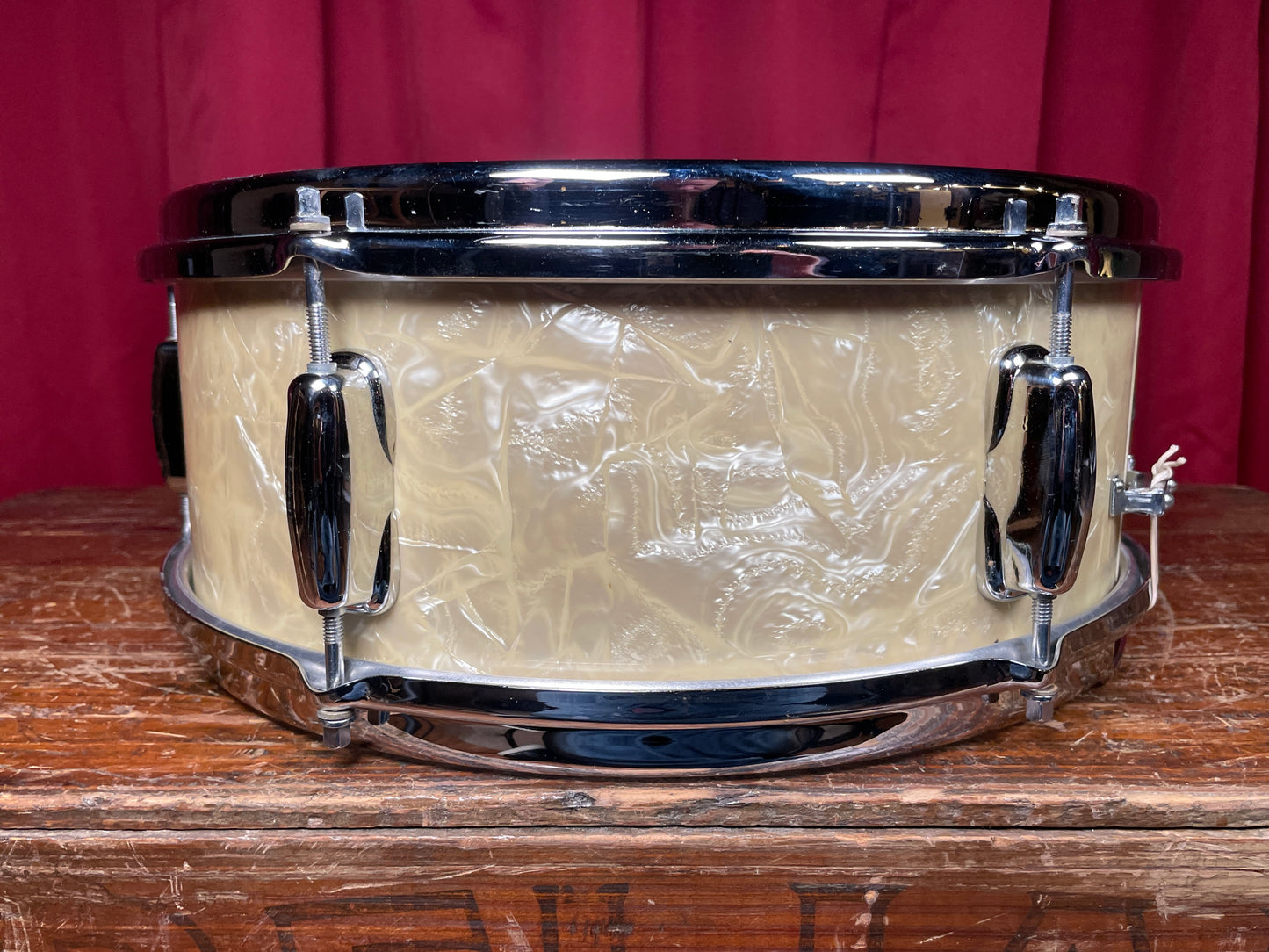 1965 Slingerland No. 161 Deluxe Student Model 5.5x14 Snare Drum White Marine Pearl WMP