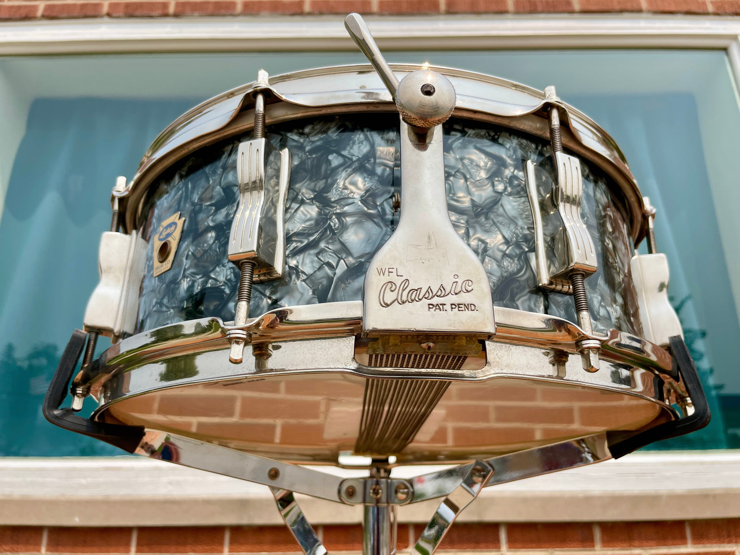 1959 Ludwig 5.5x14 Super Classic Snare Drum No. 900P Black Diamond Pearl Trans Badge