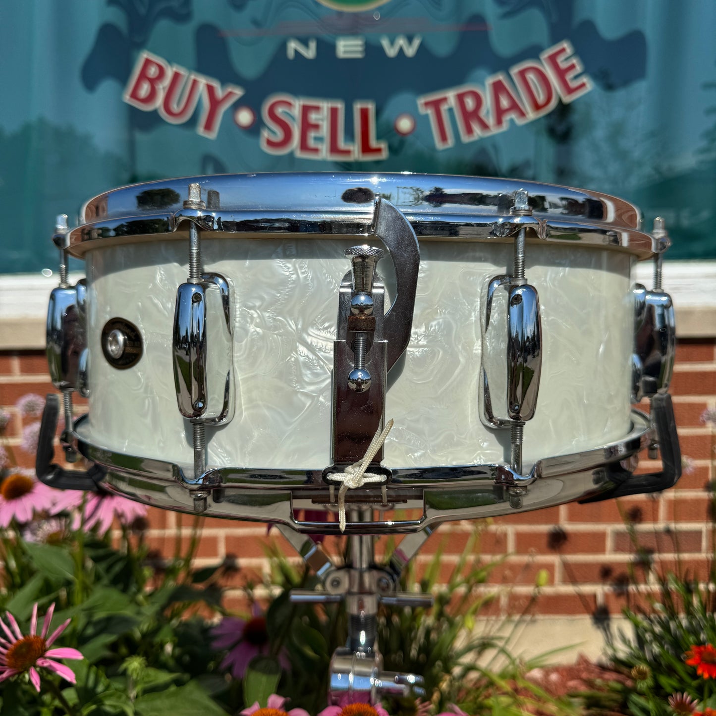 1963 Slingerland 5.5x14 No. 146 Hollywood Ace Snare Drum White Marine Pearl
