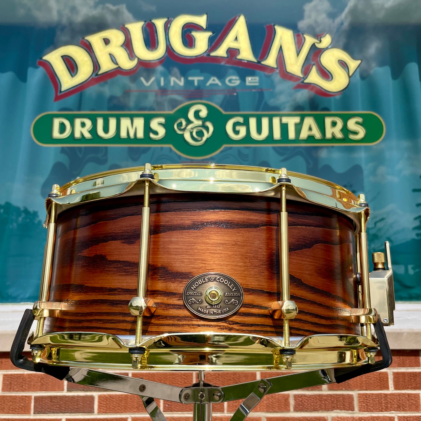 Noble & Cooley 6x14 Special Edition Solid Shell Classic Sassafras Snare Drum Honey Maple Satin