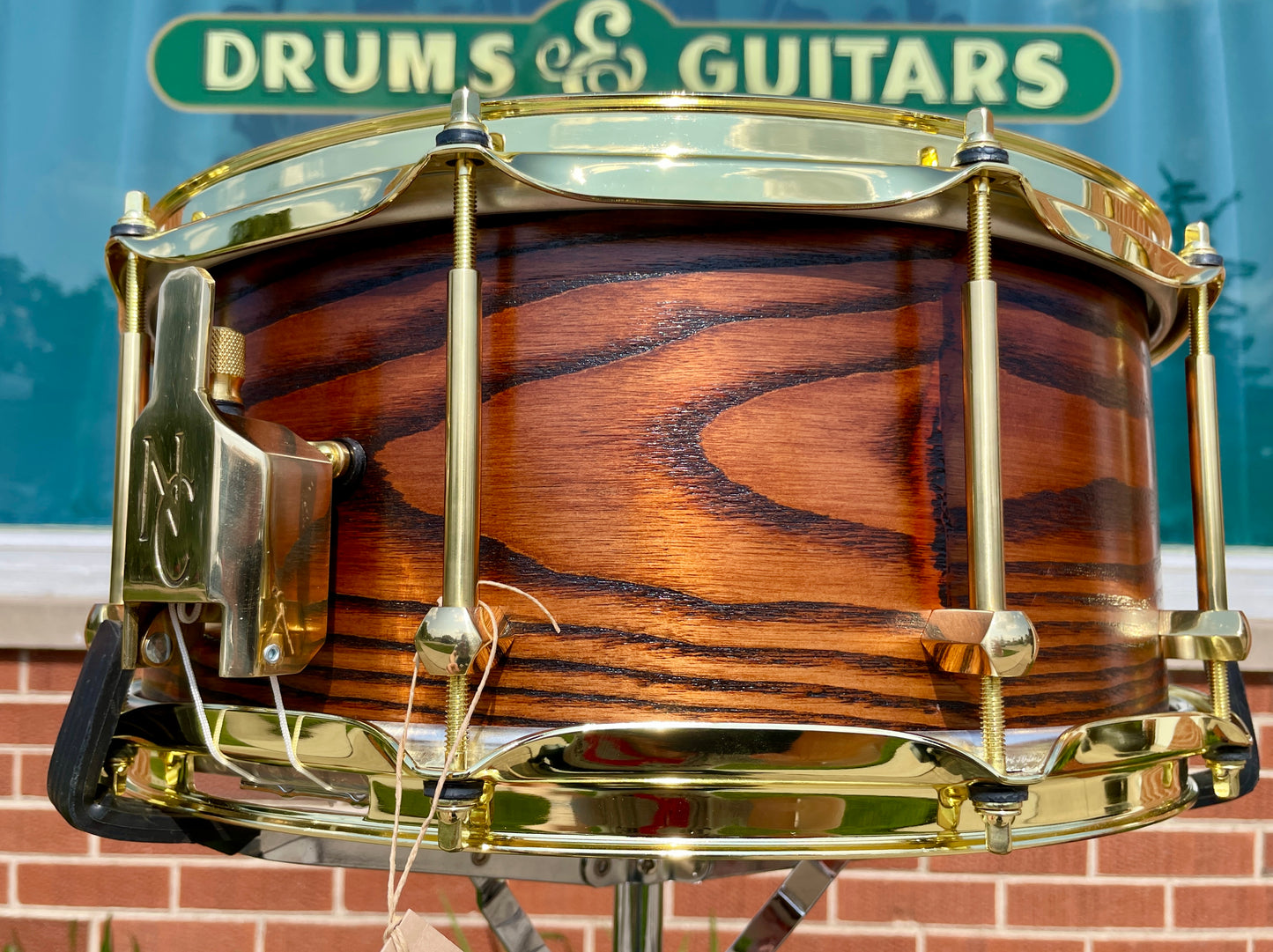 Noble & Cooley 6x14 Special Edition Solid Shell Classic Sassafras Snare Drum Honey Maple Satin