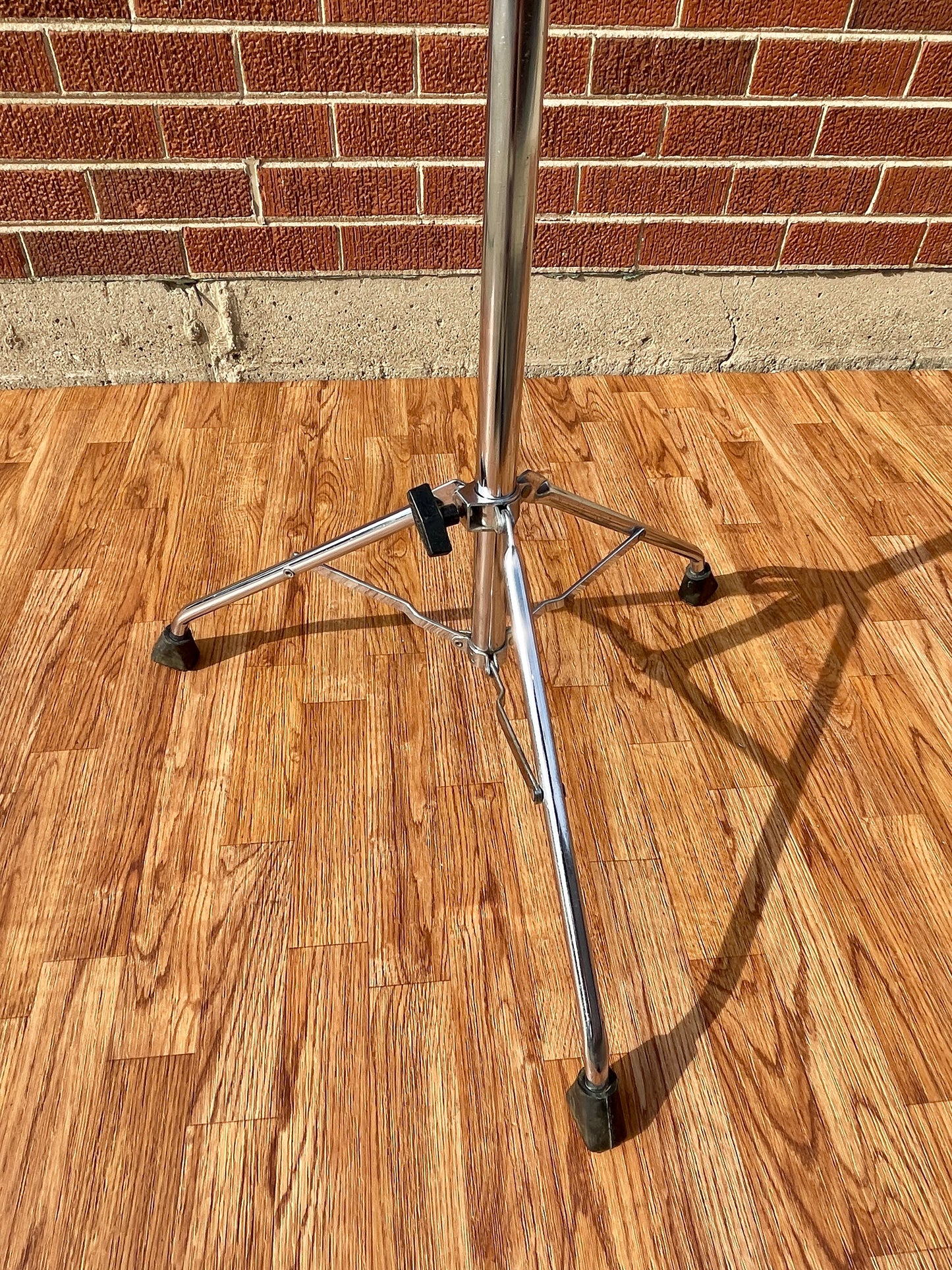 1970s Ludwig Hercules Atlas No. 1405 Straight Cymbal Stand Tubular Legs