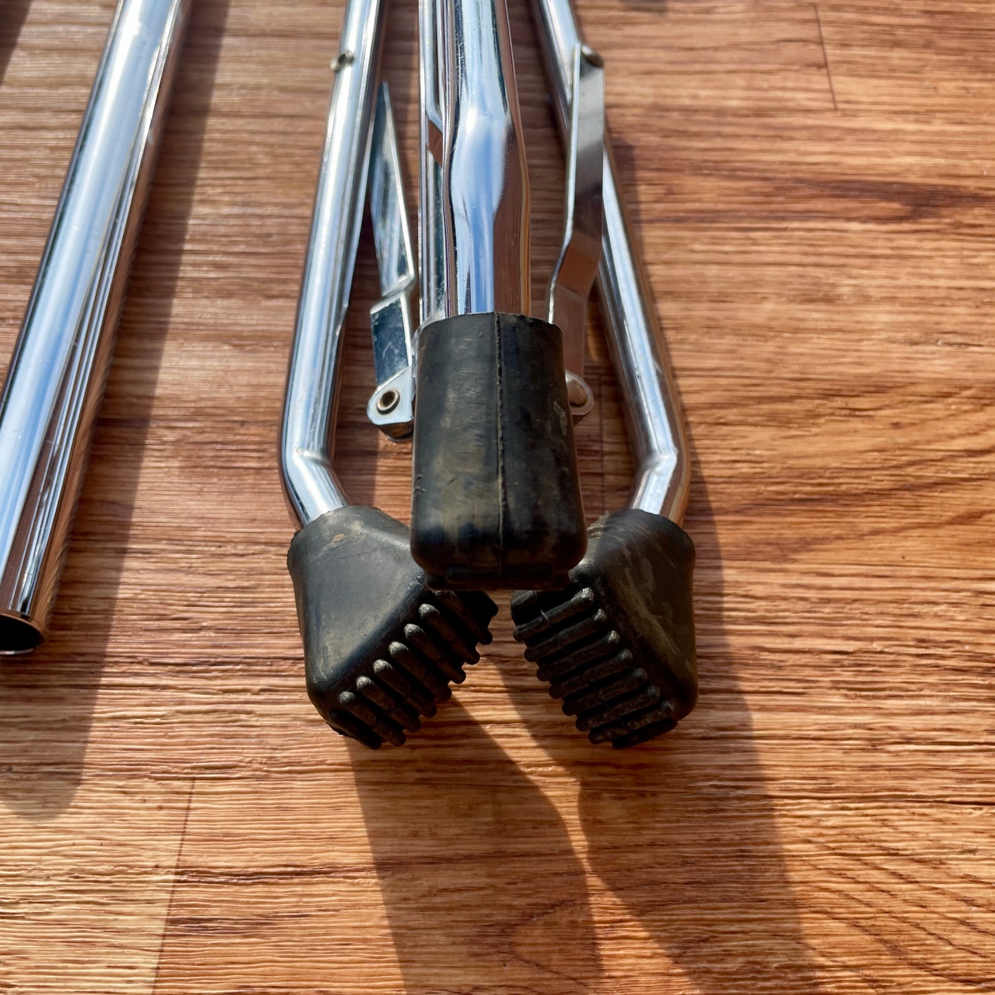1970s Ludwig Hercules Atlas No. 1405 Straight Cymbal Stand Tubular Legs