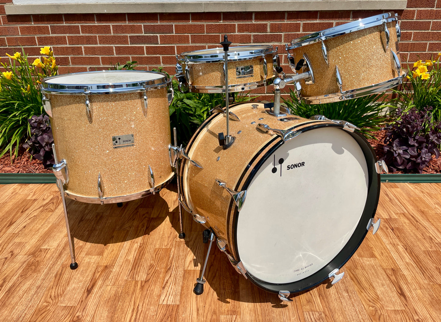 1960s Sonor Teardrop Drum Set Champagne Sparkle 20/13/16 w/ 4.5x14 Snare