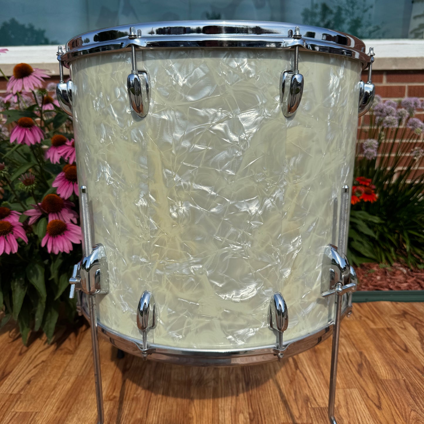 1970s Slingerland 16x18 Floor Tom Single Drum White Marine Pearl