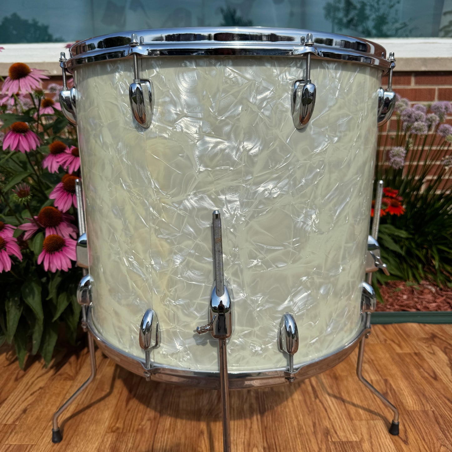 1970s Slingerland 16x18 Floor Tom Single Drum White Marine Pearl