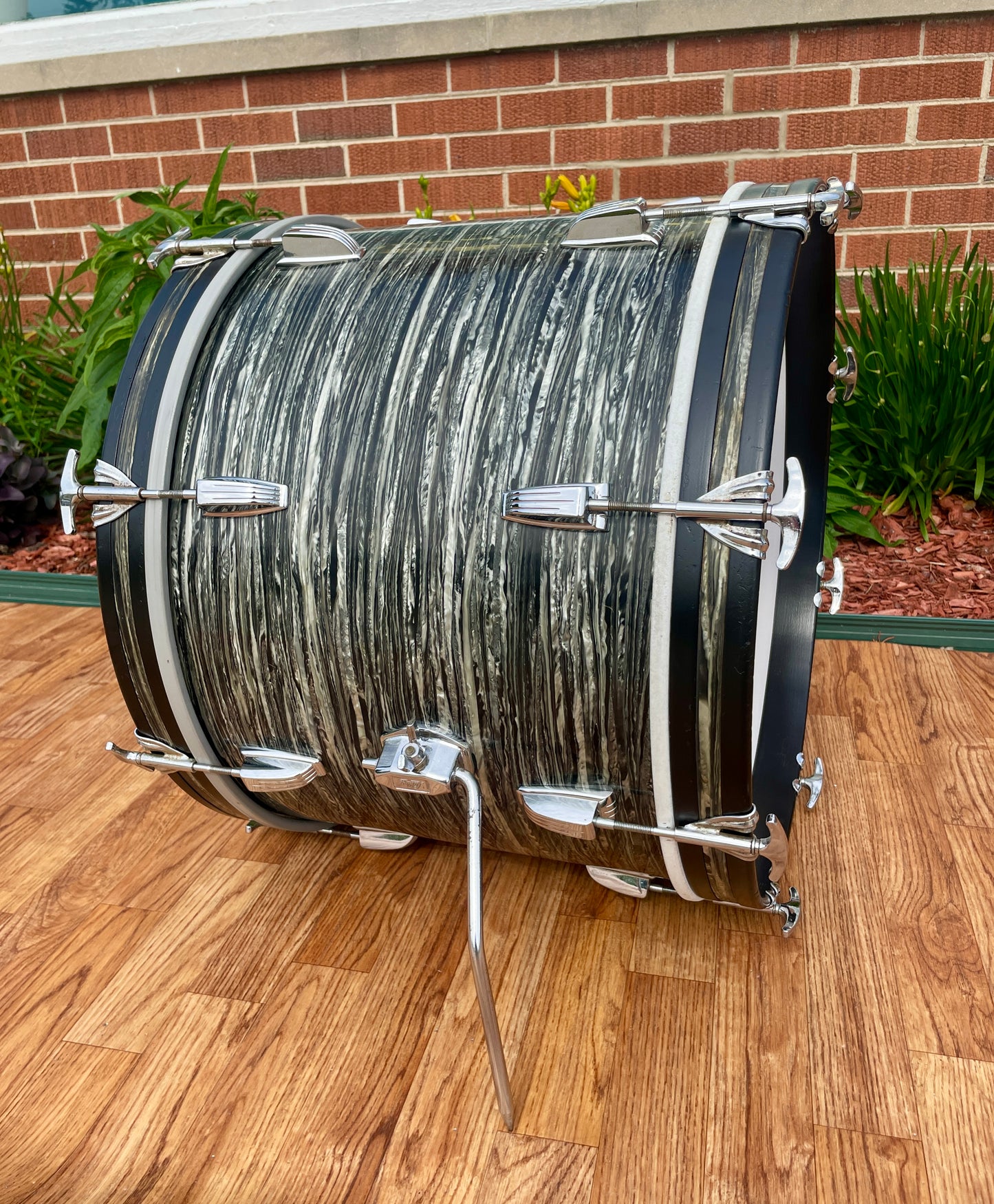 1960s Ludwig Down Beat 14x20 Bass Drum Oyster Black Pearl Ringo