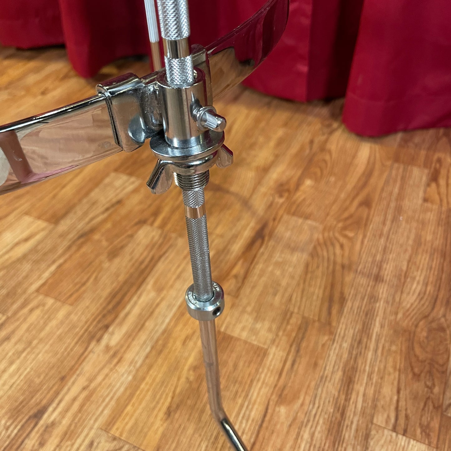 Worldmax 16” Floor Tom 8 Lug Suspension Mount Cradle w/ Legs DSS-1616F