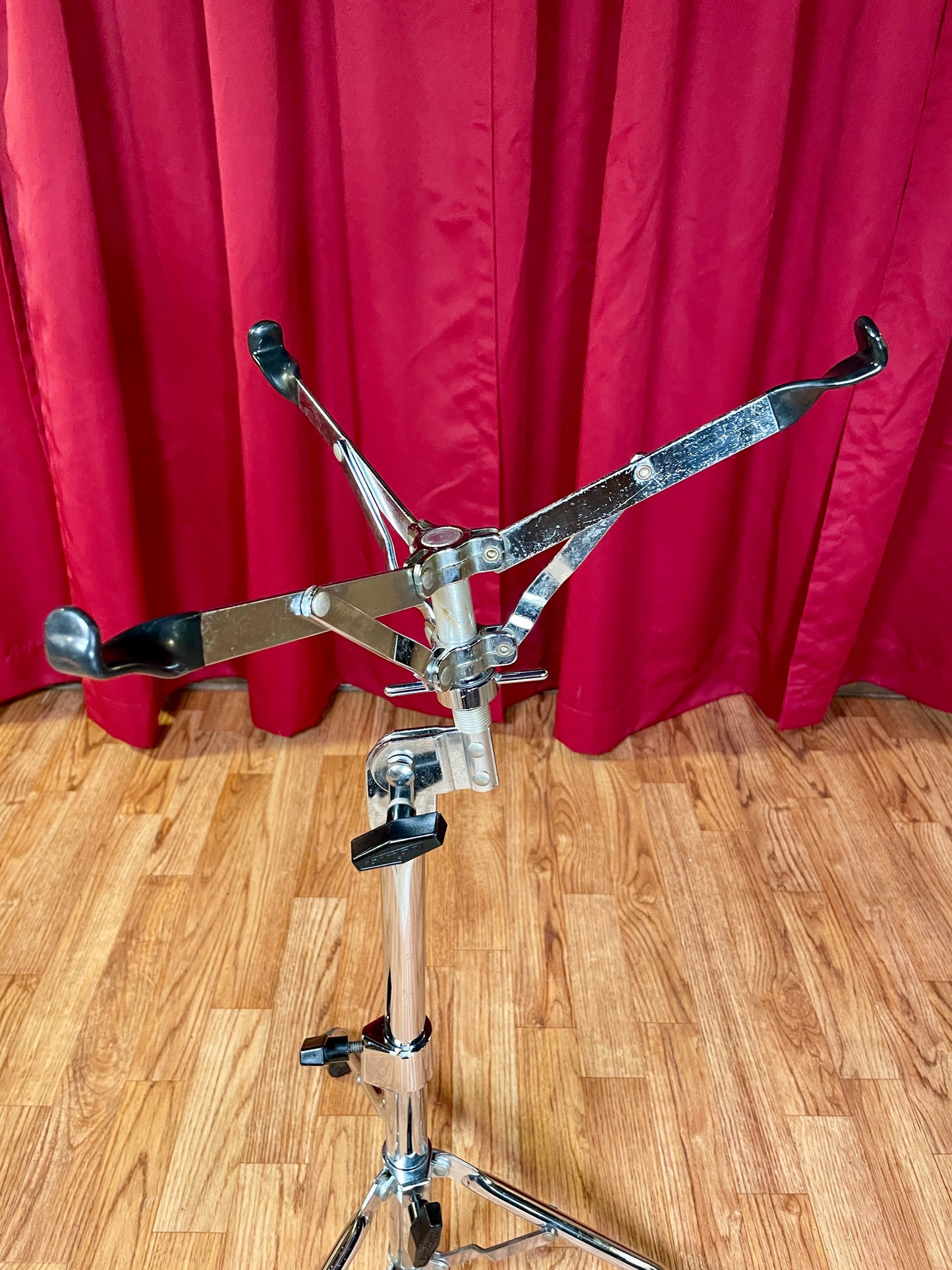 Vintage Ludwig No. 1374 Atlas Snare Drum Stand