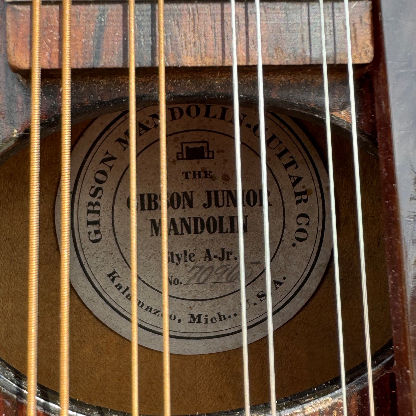 1920s Gibson Junior Style A-Jr Mandolin w/ Gibson HSC