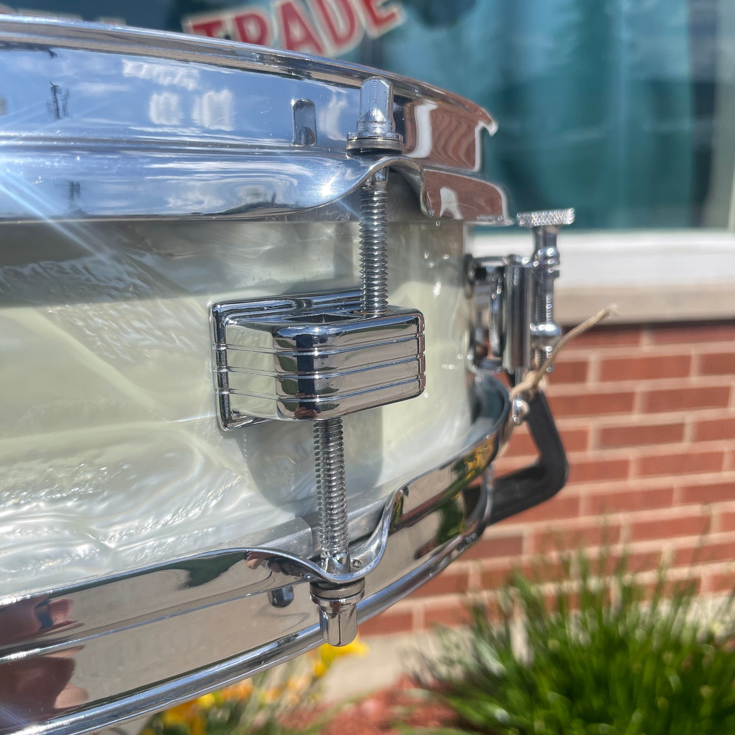 1959 Ludwig 3x13 Be-Bop Jazz Combo Snare Drum White Marine Pearl Trans Badge