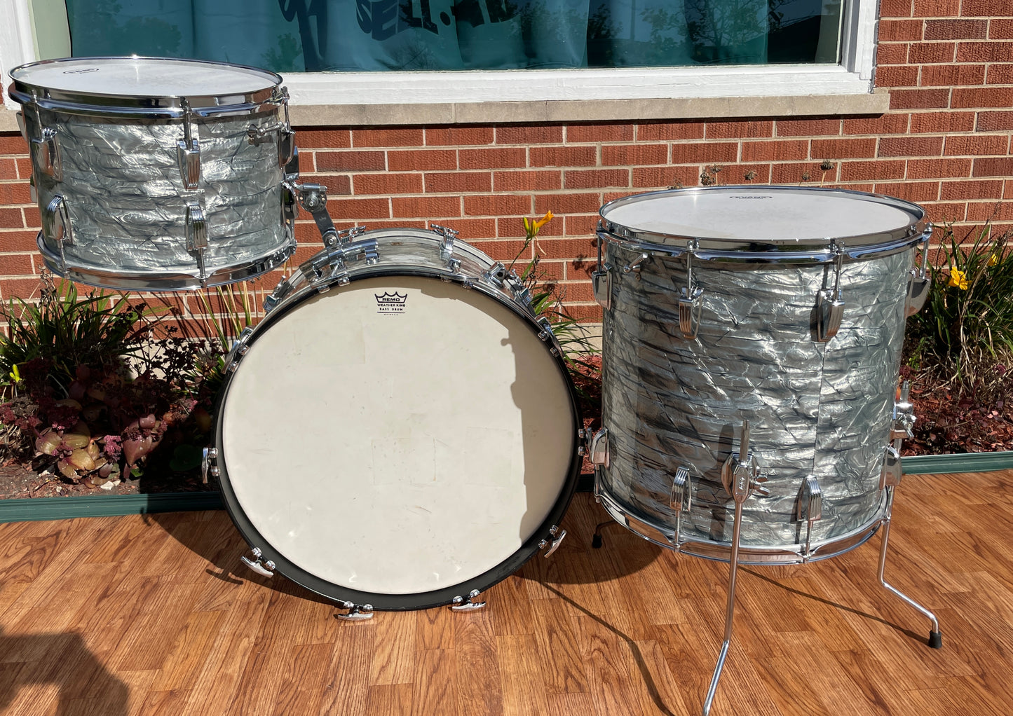 1967 Ludwig Super Classic Drum Set Sky Blue Pearl 22/13/16
