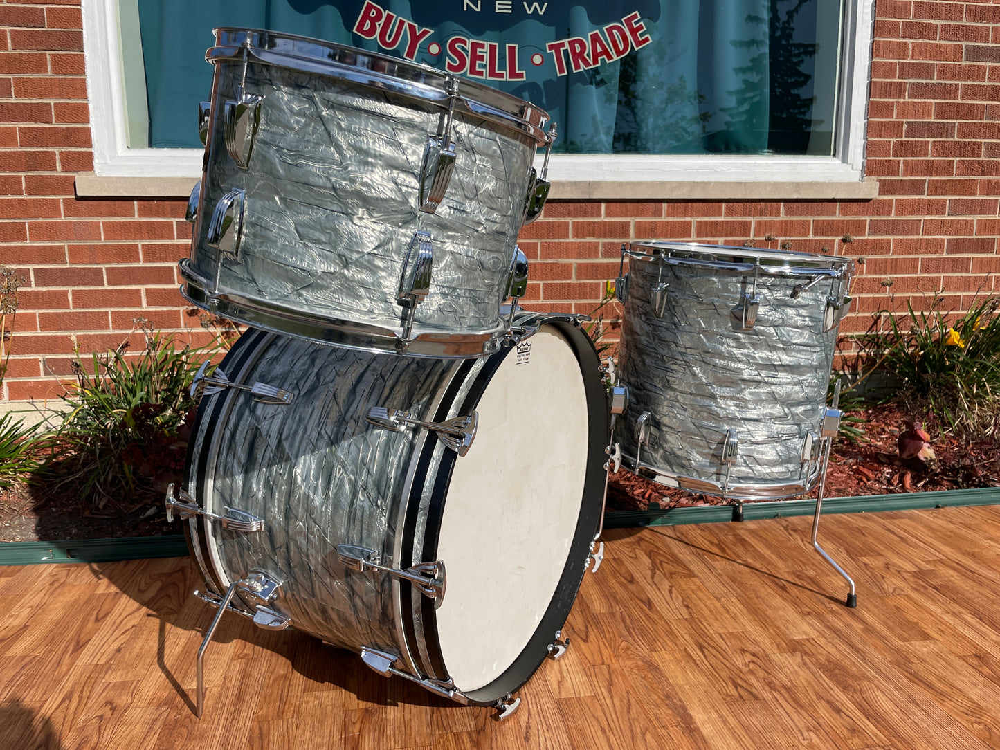 1967 Ludwig Super Classic Drum Set Sky Blue Pearl 22/13/16