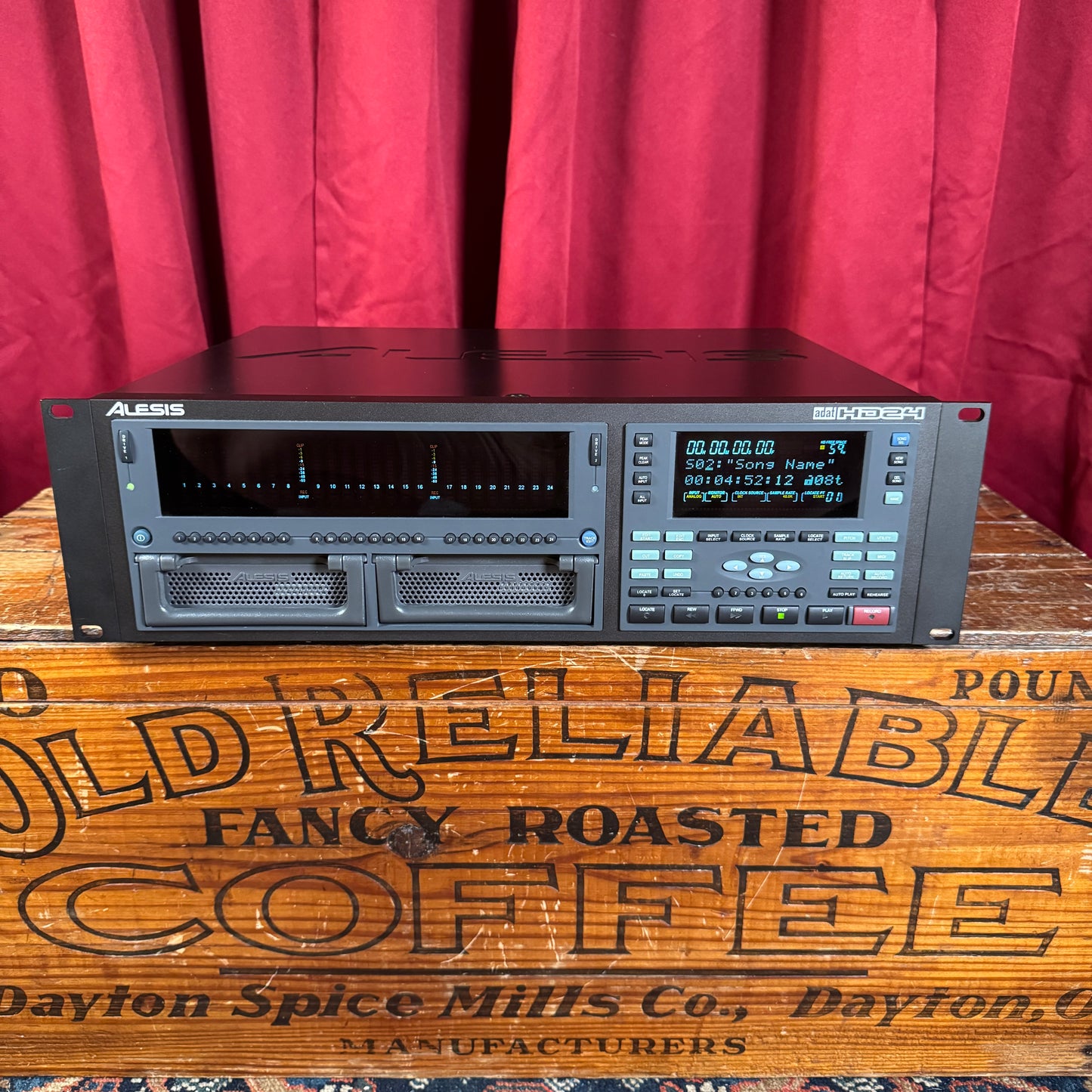 Alesis HD-24 ADAT Hard Disk 24-Track Digital Audio Recorder