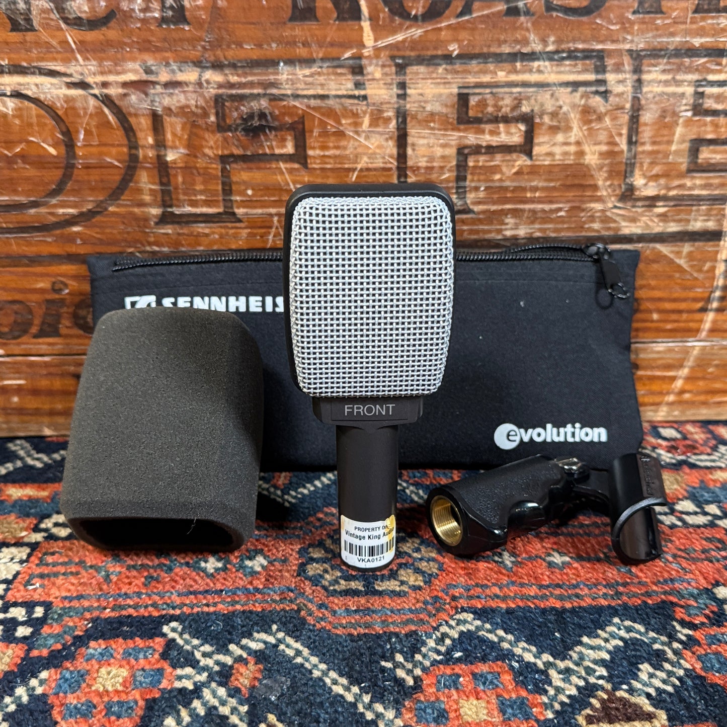 Sennheiser e609 Silver Supercardioid Dynamic Microphone