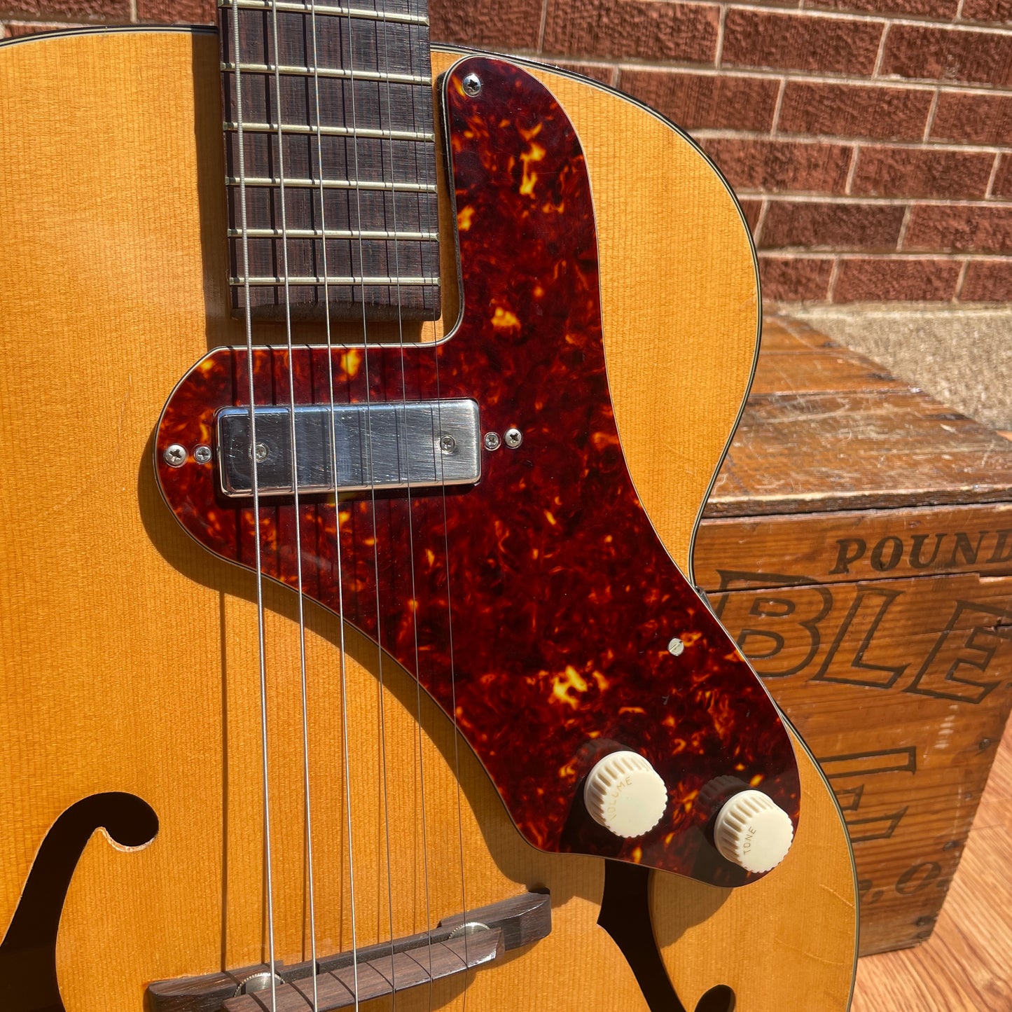 1950s Silvertone Model H1324 Archtop Electric Guitar Natural Harmony 708 w/ Original Case