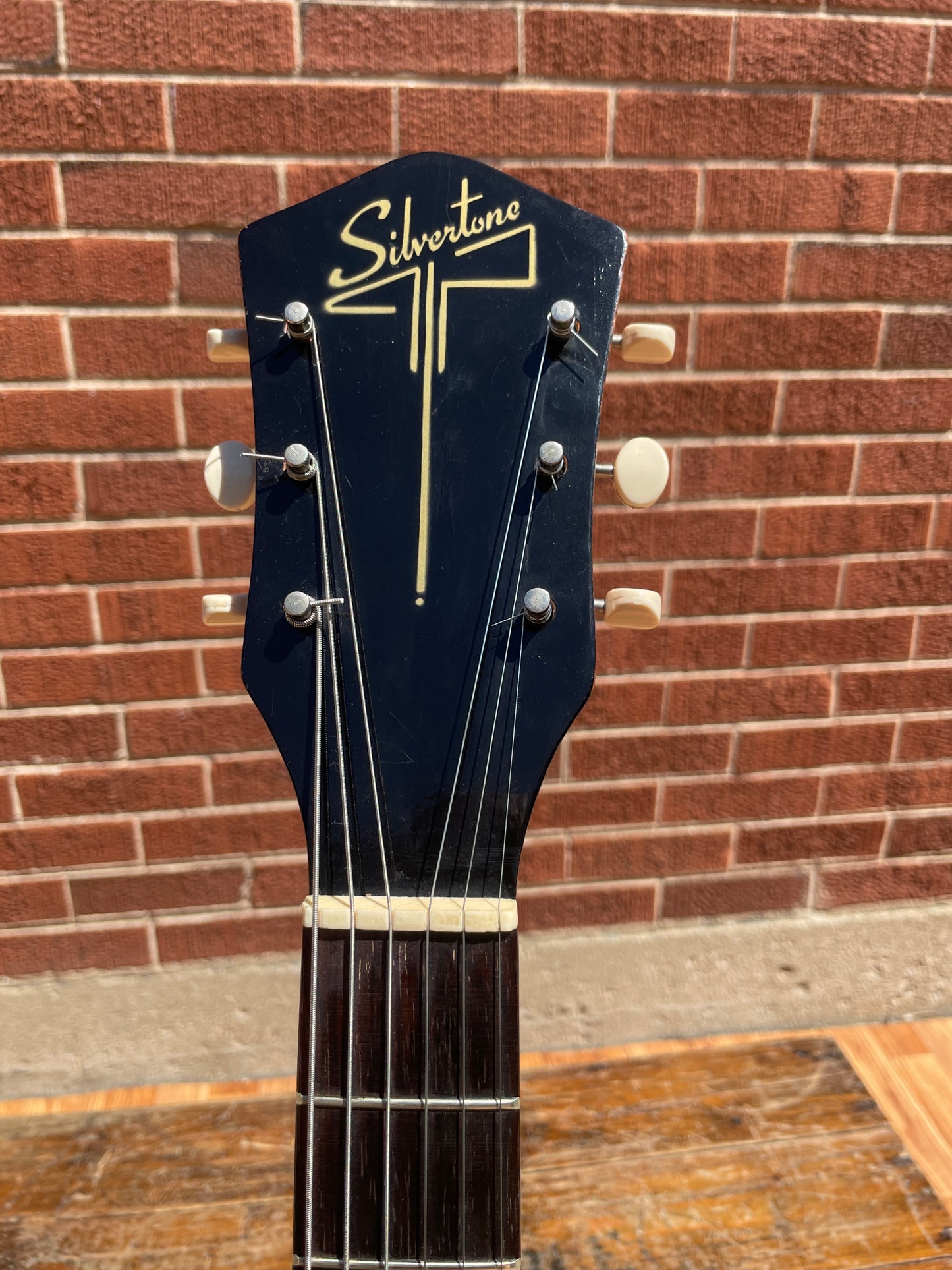 1950s Silvertone Model H1324 Archtop Electric Guitar Natural Harmony 708 w/ Original Case