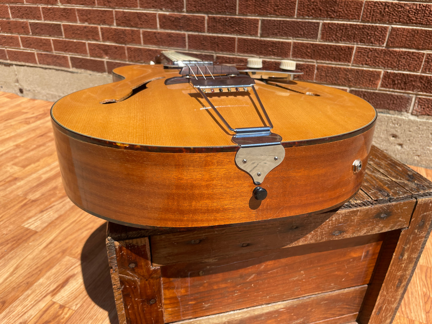 1950s Silvertone Model H1324 Archtop Electric Guitar Natural Harmony 708 w/ Original Case