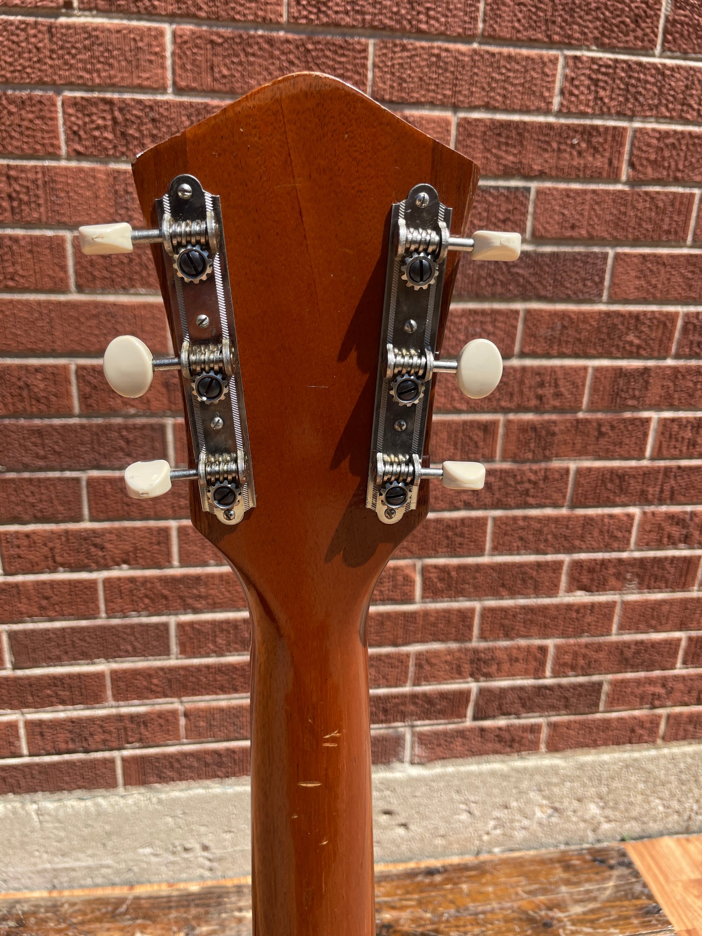 1950s Silvertone Model H1324 Archtop Electric Guitar Natural Harmony 708 w/ Original Case