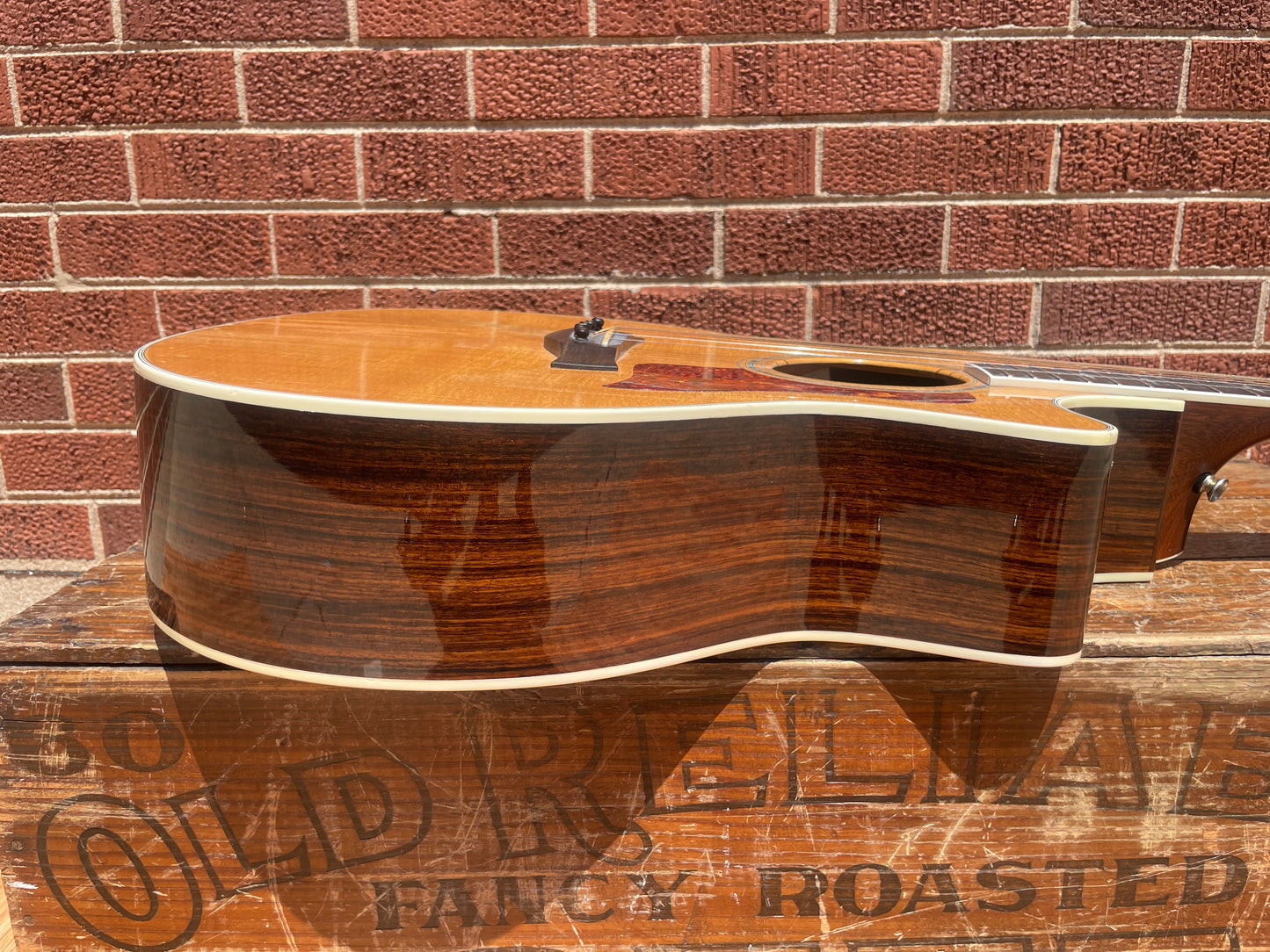 1997 Taylor 814C Grand Auditorium Acoustic Guitar Natural