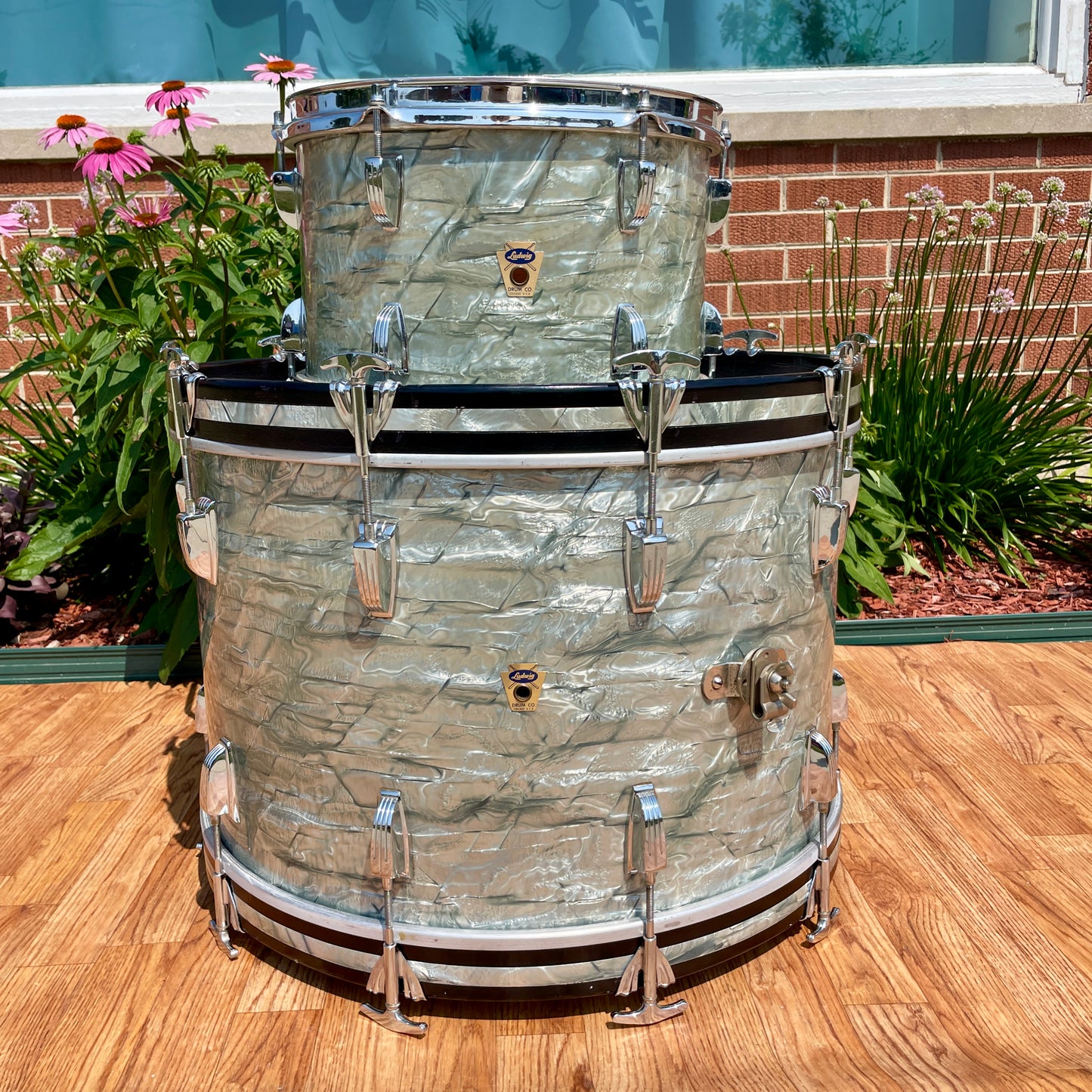 1960 Ludwig 2pc Drum Set Sky Blue Pearl Trans Badge 22/12
