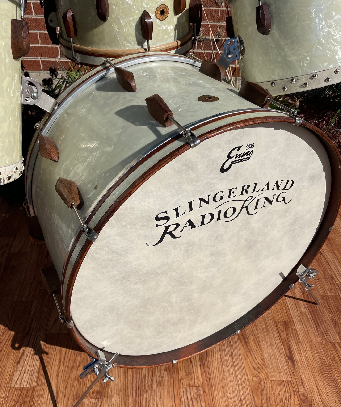 1940s Slingerland Rolling Bomber Drum Set 26/13/14/16 w/ 7x14 Snare White Marine Pearl *Video Demo*