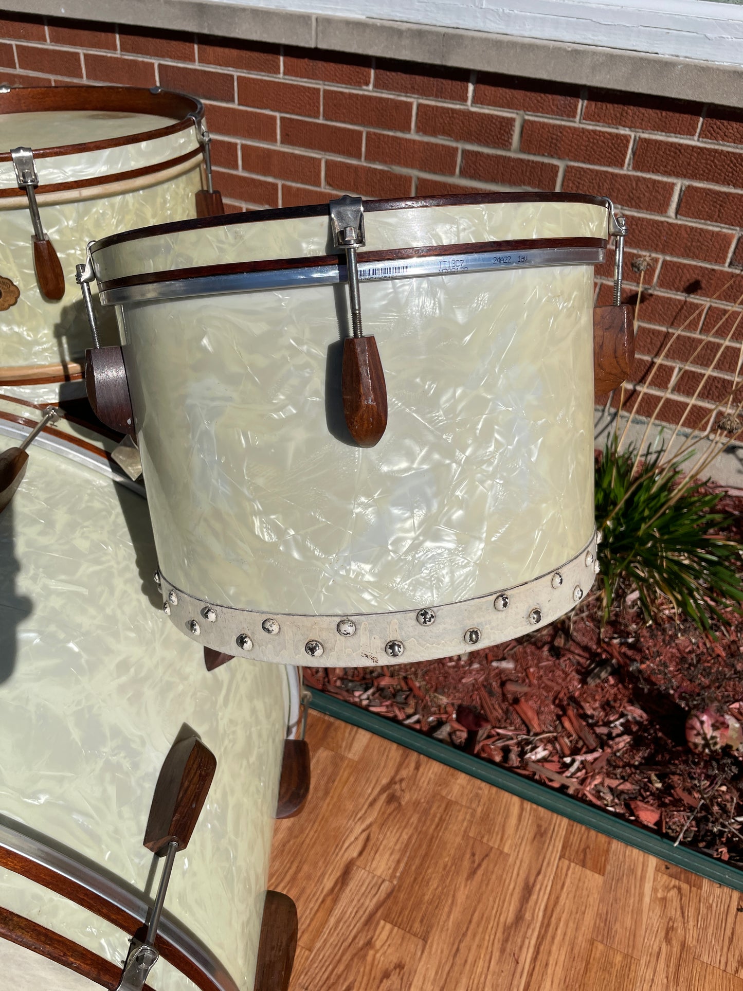 1940s Slingerland Rolling Bomber Drum Set 26/13/14/16 w/ 7x14 Snare White Marine Pearl *Video Demo*