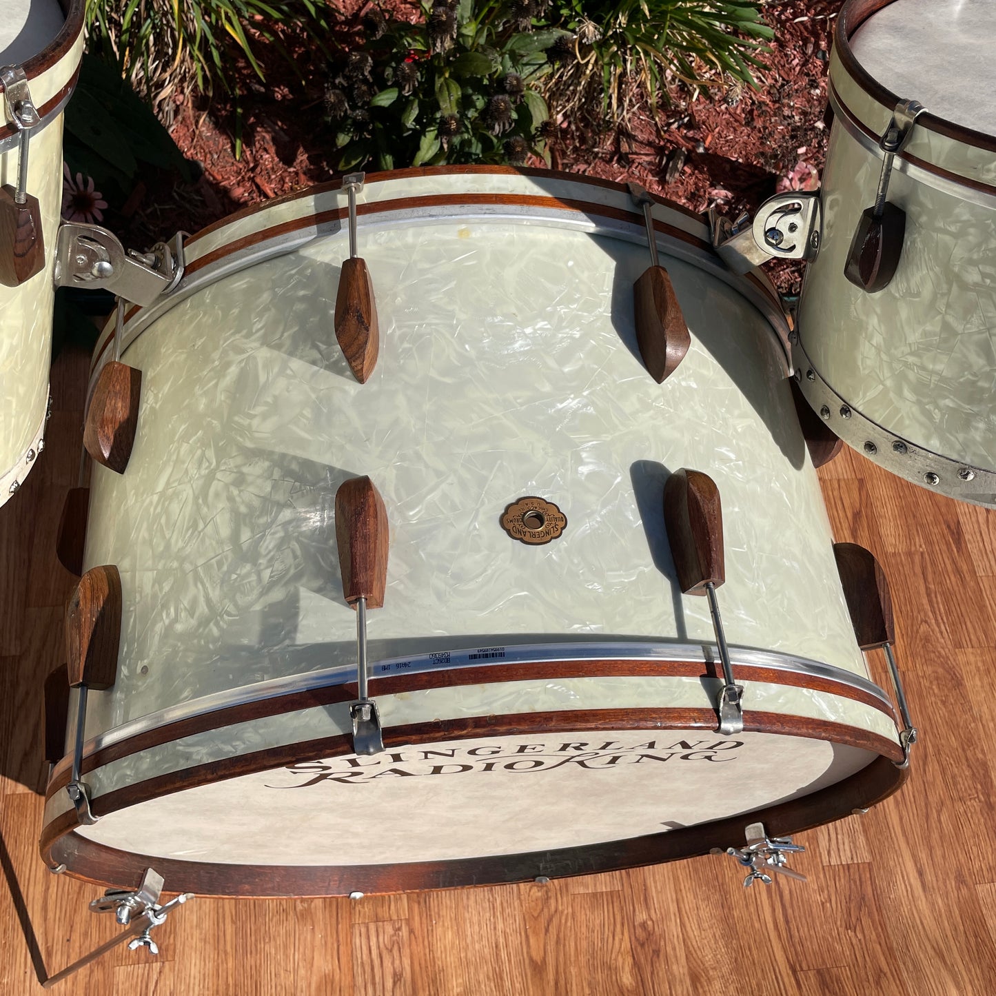 1940s Slingerland Rolling Bomber Drum Set 26/13/14/16 w/ 7x14 Snare White Marine Pearl *Video Demo*