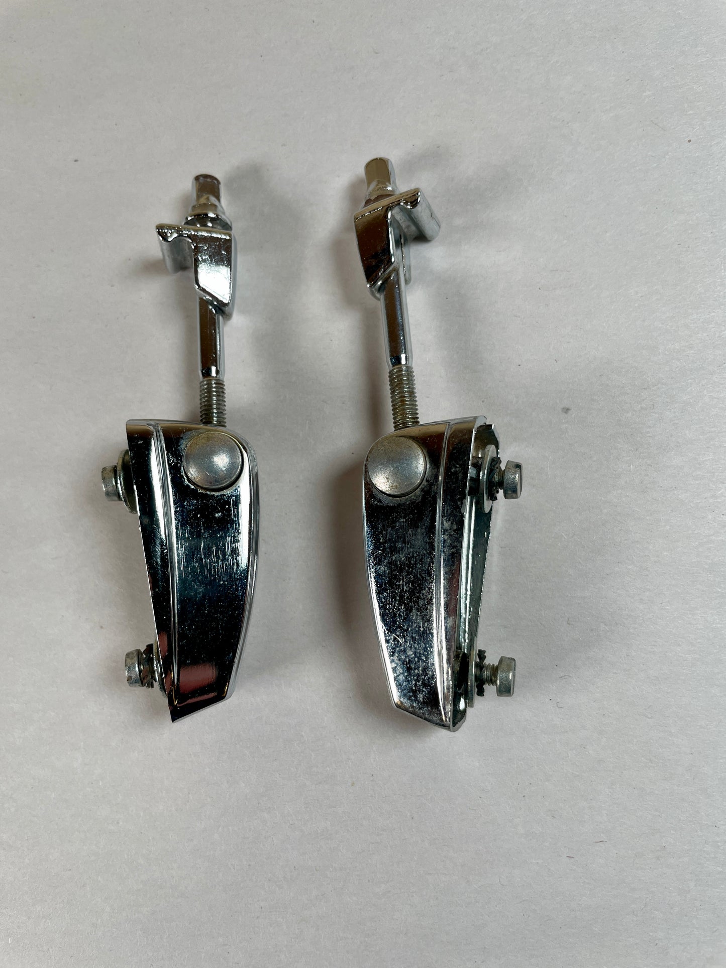 1970s Hollywood Meazzi Set of 8 Lugs w/ Clips & Rods President Tronic Multisound