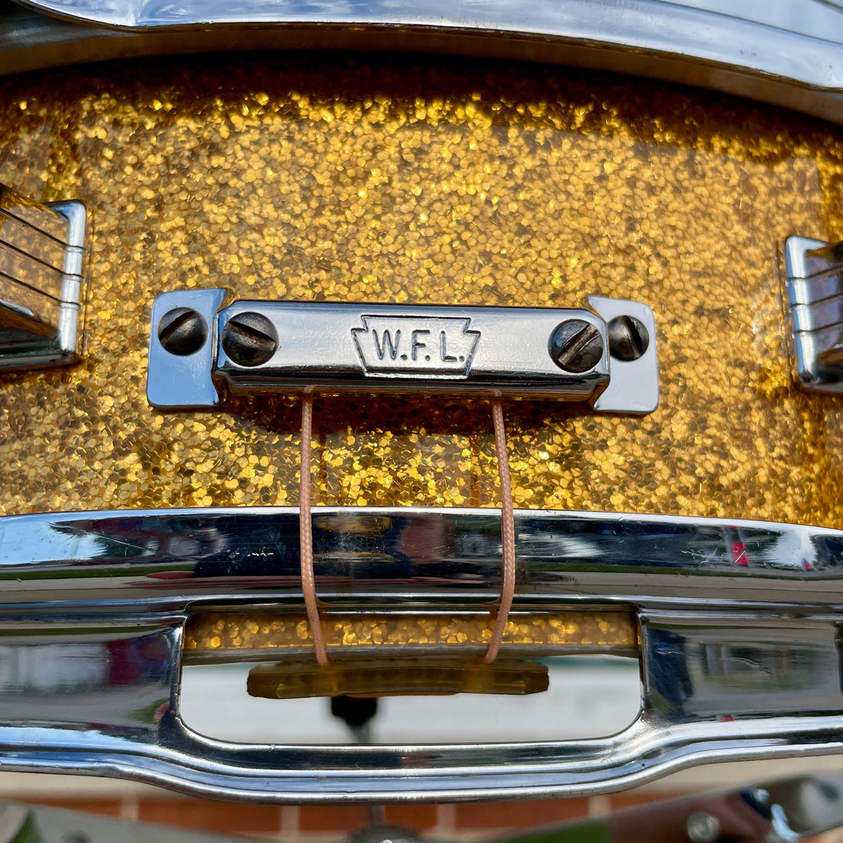 1958-1960 Ludwig Down Beat 4x14 Snare Drum Gold Sparkle
