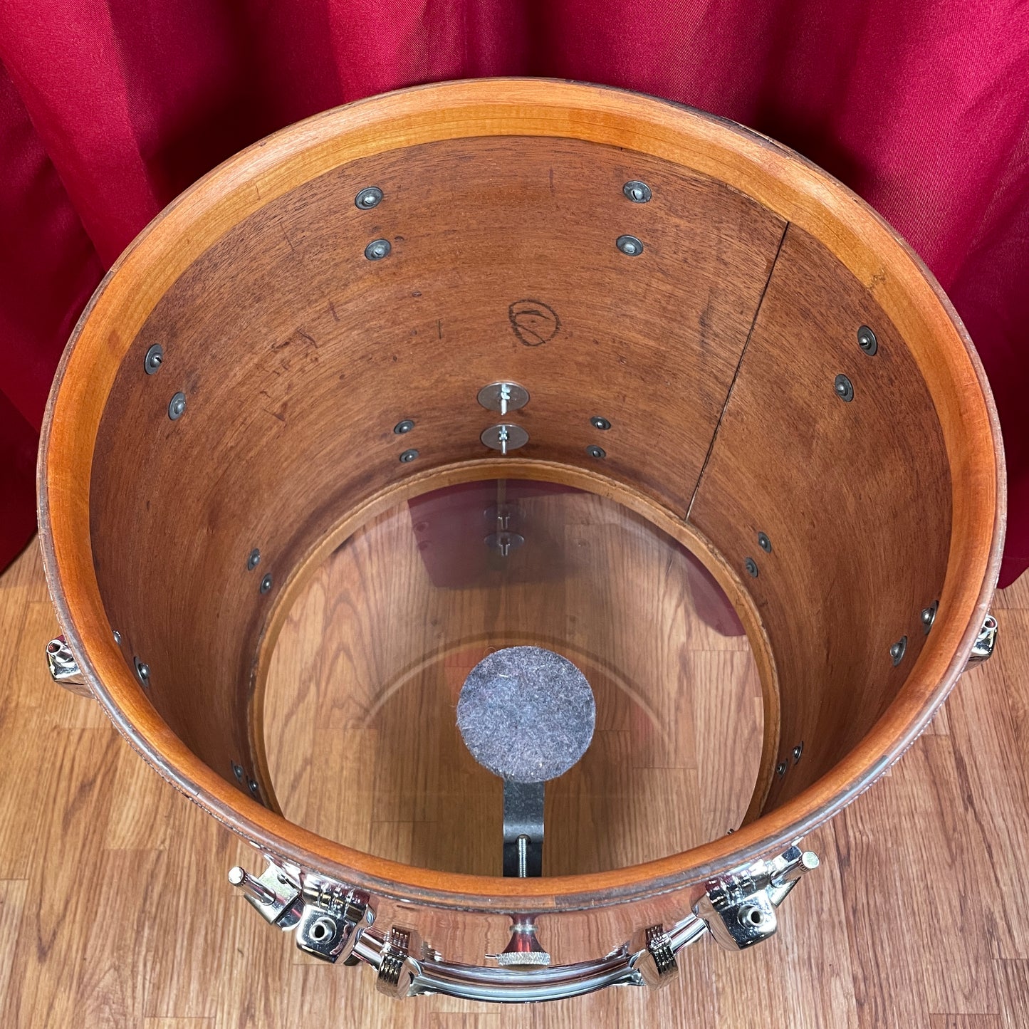 1958-1959 Ludwig 16x16 Trans Badge Floor Tom Red Glass Glitter Sparkle
