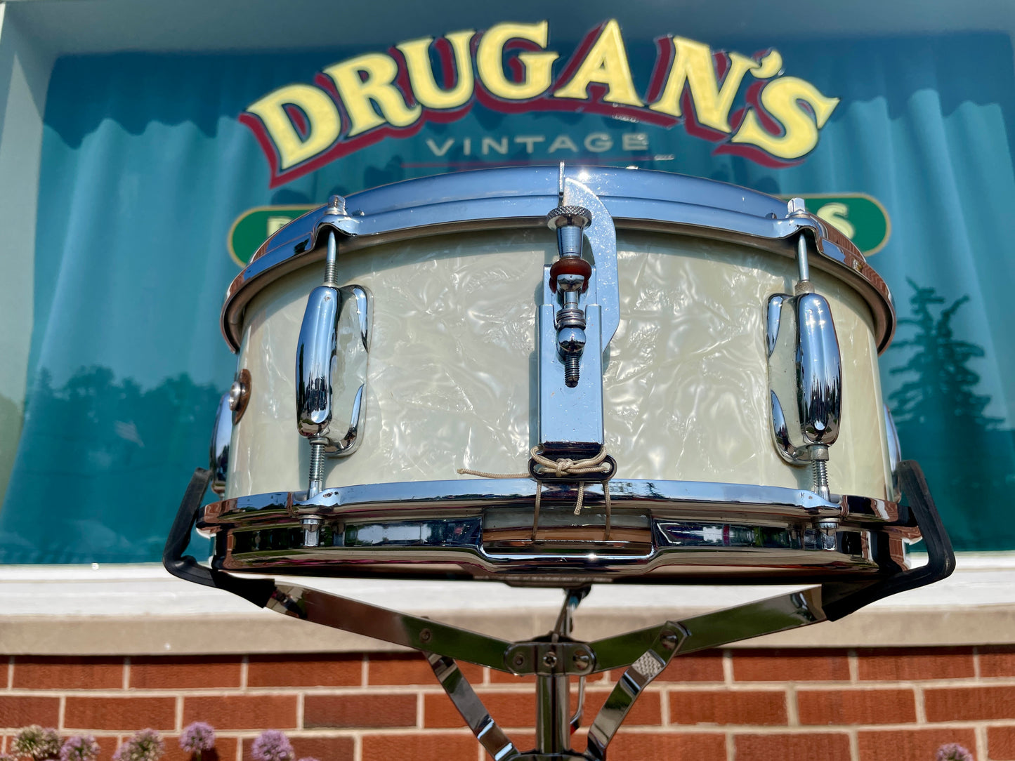 1964 Slingerland 5.5x14 Deluxe Student Model No. 161 Snare Drum White Marine Pearl