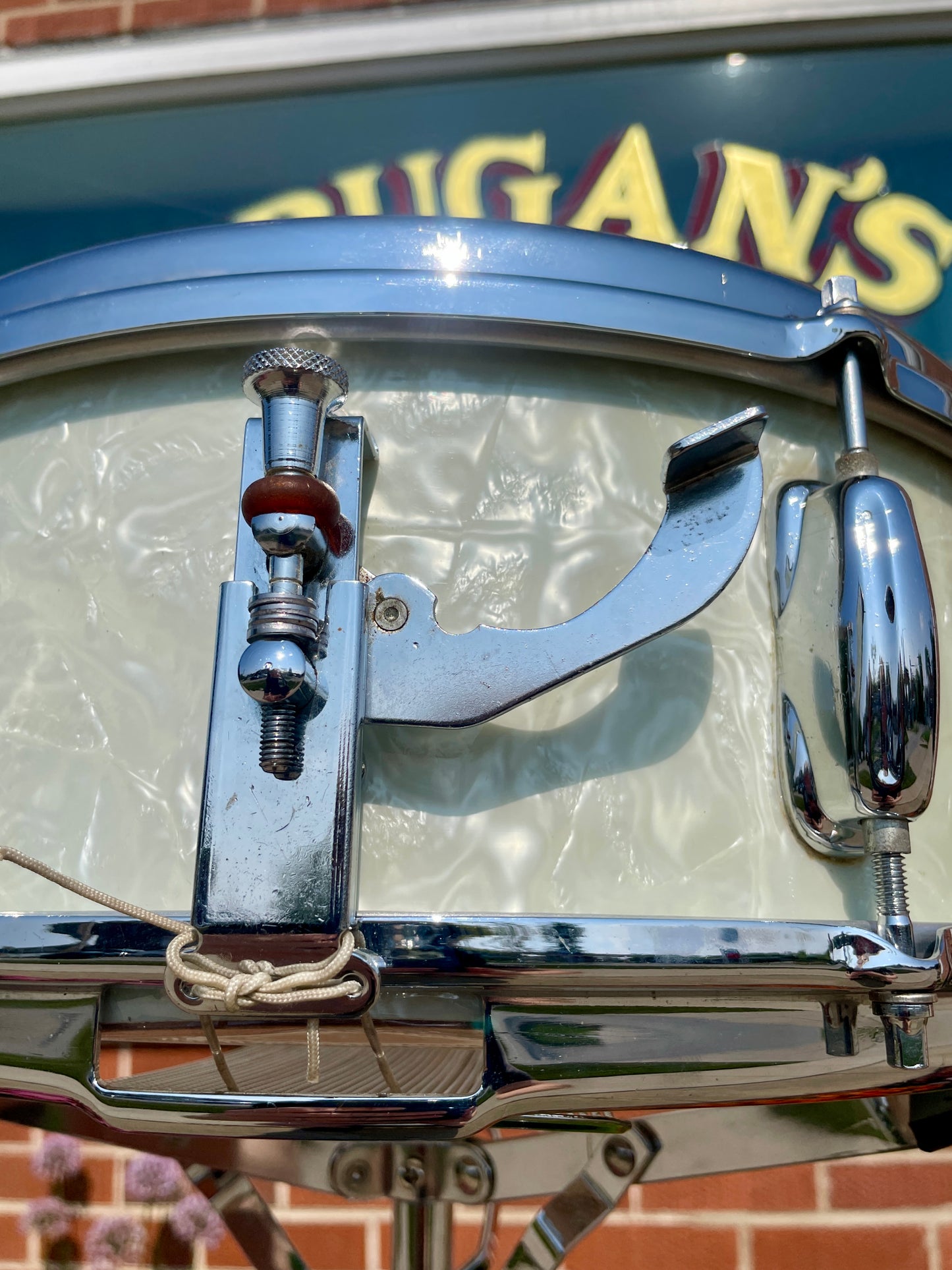 1964 Slingerland 5.5x14 Deluxe Student Model No. 161 Snare Drum White Marine Pearl