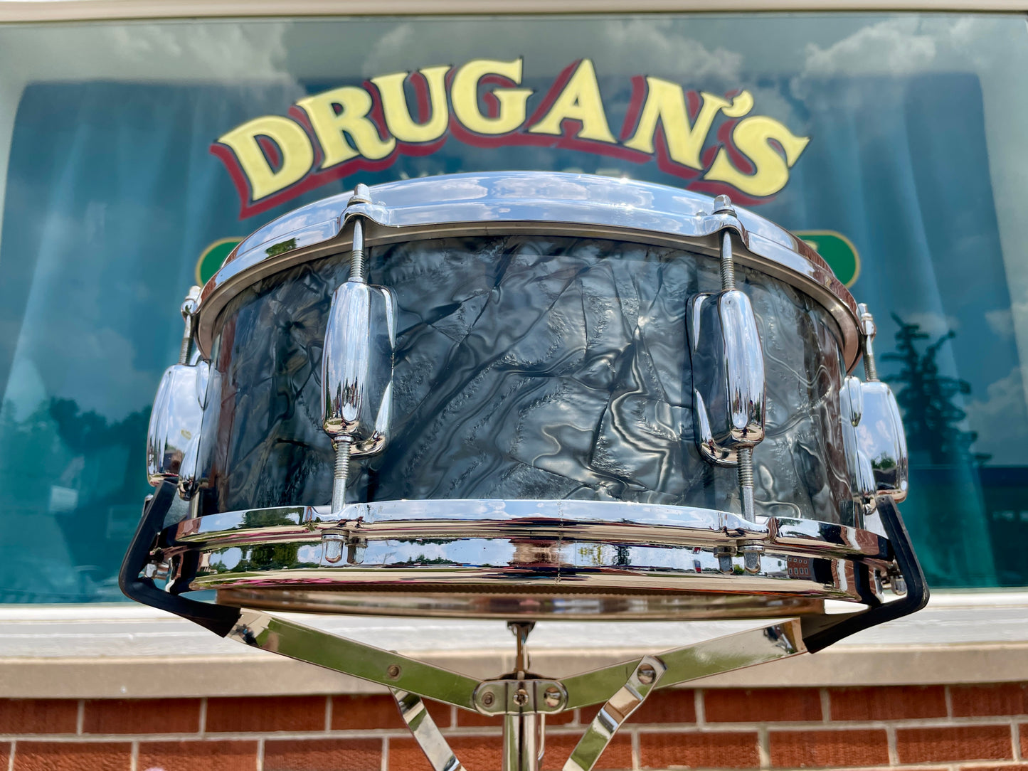 1960-62 Slingerland 5.5x14 Gene Krupa Radio King No. 143 Solid Shell Snare Drum Black Diamond Pearl