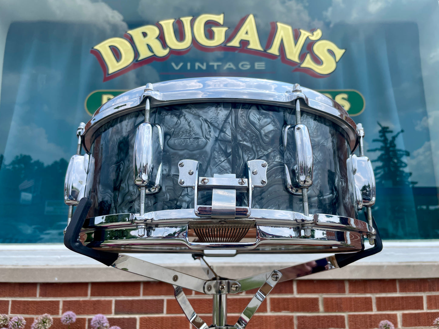 1960-62 Slingerland 5.5x14 Gene Krupa Radio King No. 143 Solid Shell Snare Drum Black Diamond Pearl
