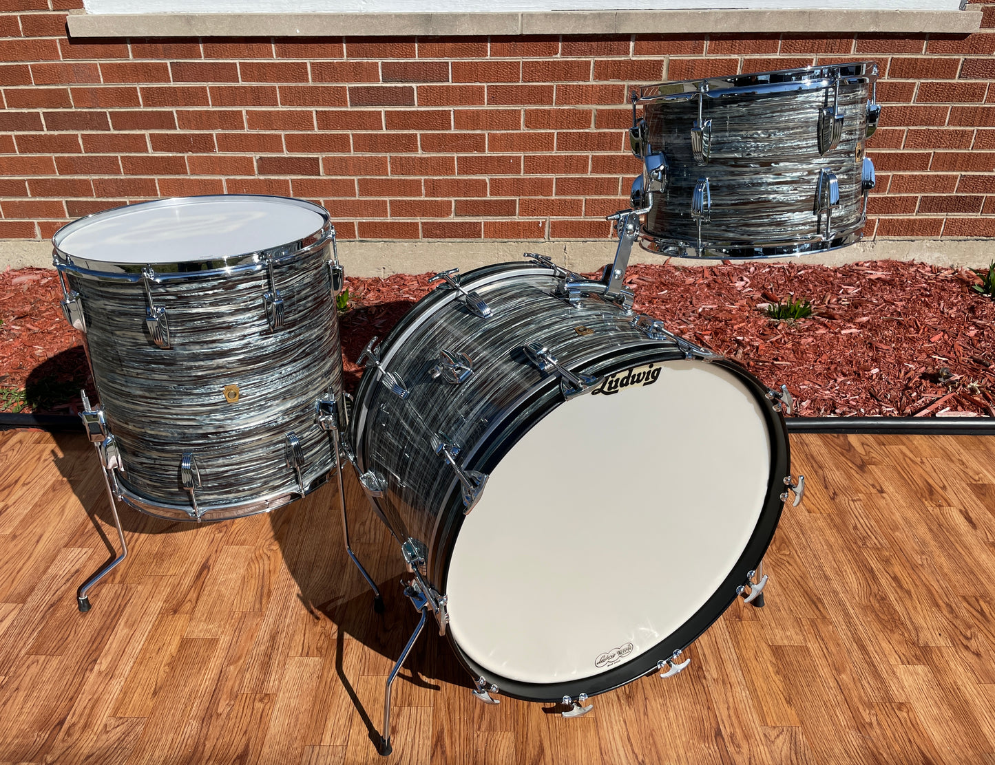 1964 Ludwig Super Classic Drum Set Oyster Blue Pearl 22/13/16 COB