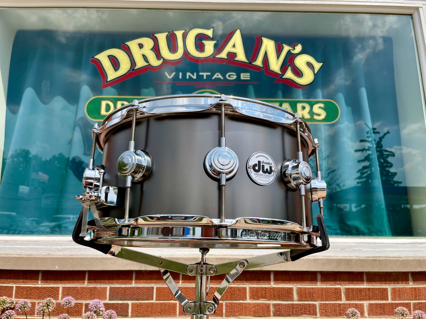 DW Collector's Series 6.5x14 Satin Black Over Brass Snare Drum w/ Box DRVD6514SVCBK