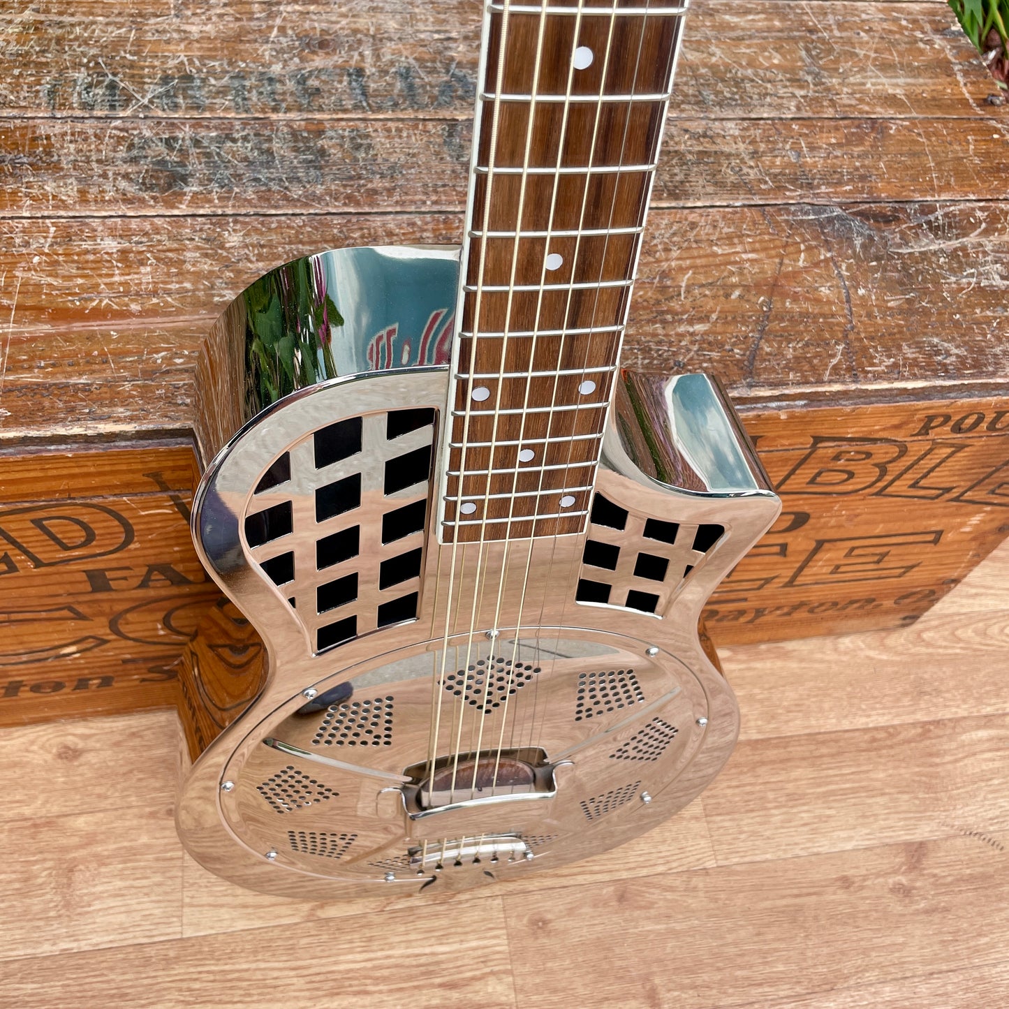 Republic Highway 61 Standard Resonator Guitar Polished Nickel 7100