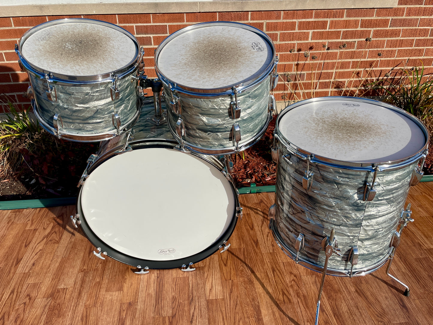 1967 Ludwig Hollywood Outfit Drum Set No. 983P Sky Blue Pearl 22/12/13/16